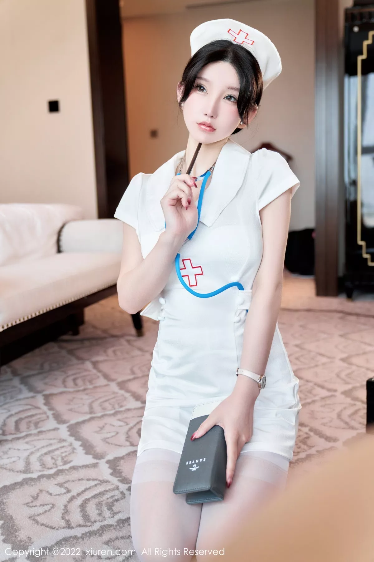 秀人集.com_[XiuRen秀人网]No.5746_女神周于希Sally脱白色护士制服露性感内衣配白丝吊袜诱惑写真80P