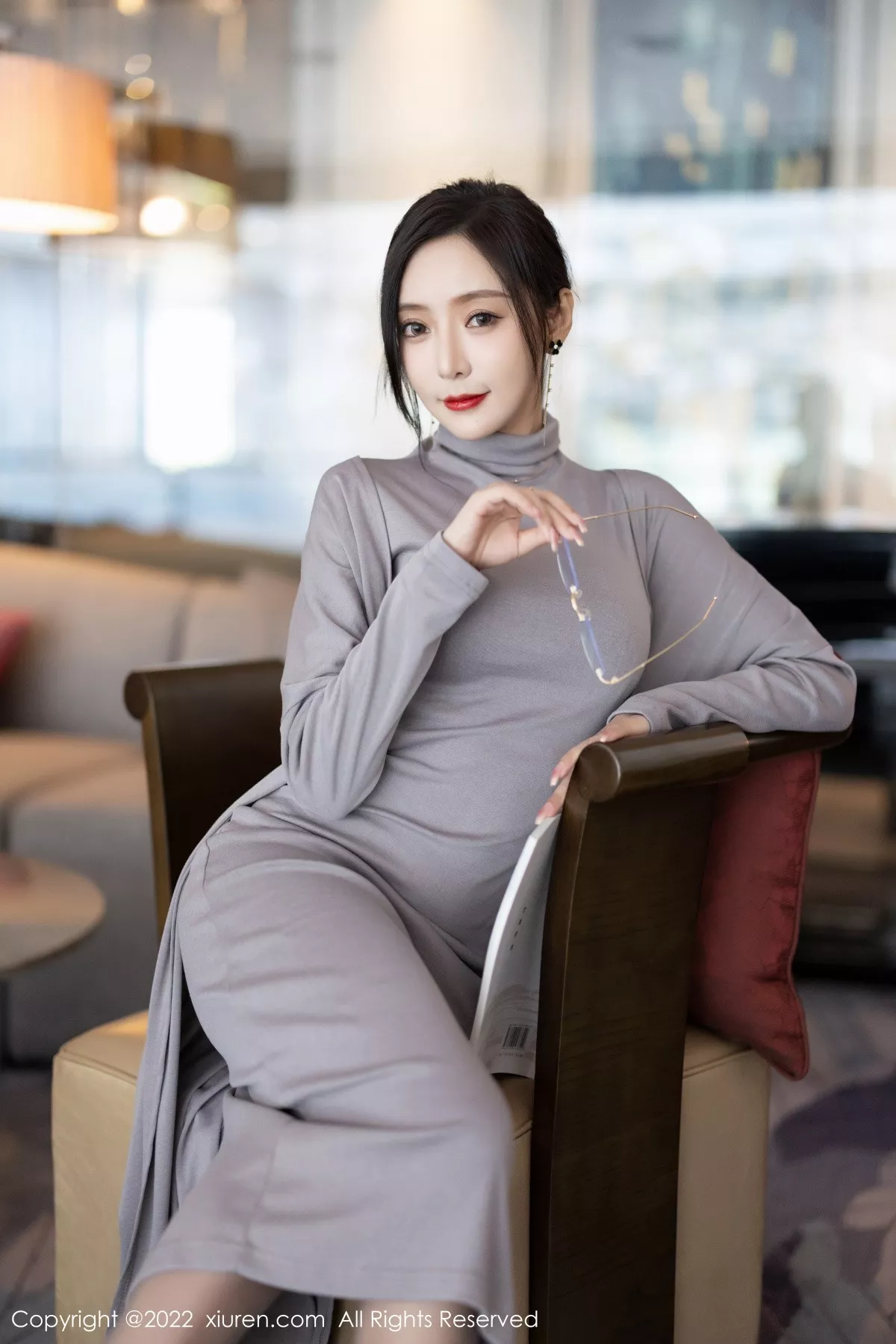 秀人集.com_[XiuRen秀人网]No.5745_女神王馨瑶yanni女学者的反转主题典雅灰色长裙性感迷人写真84P