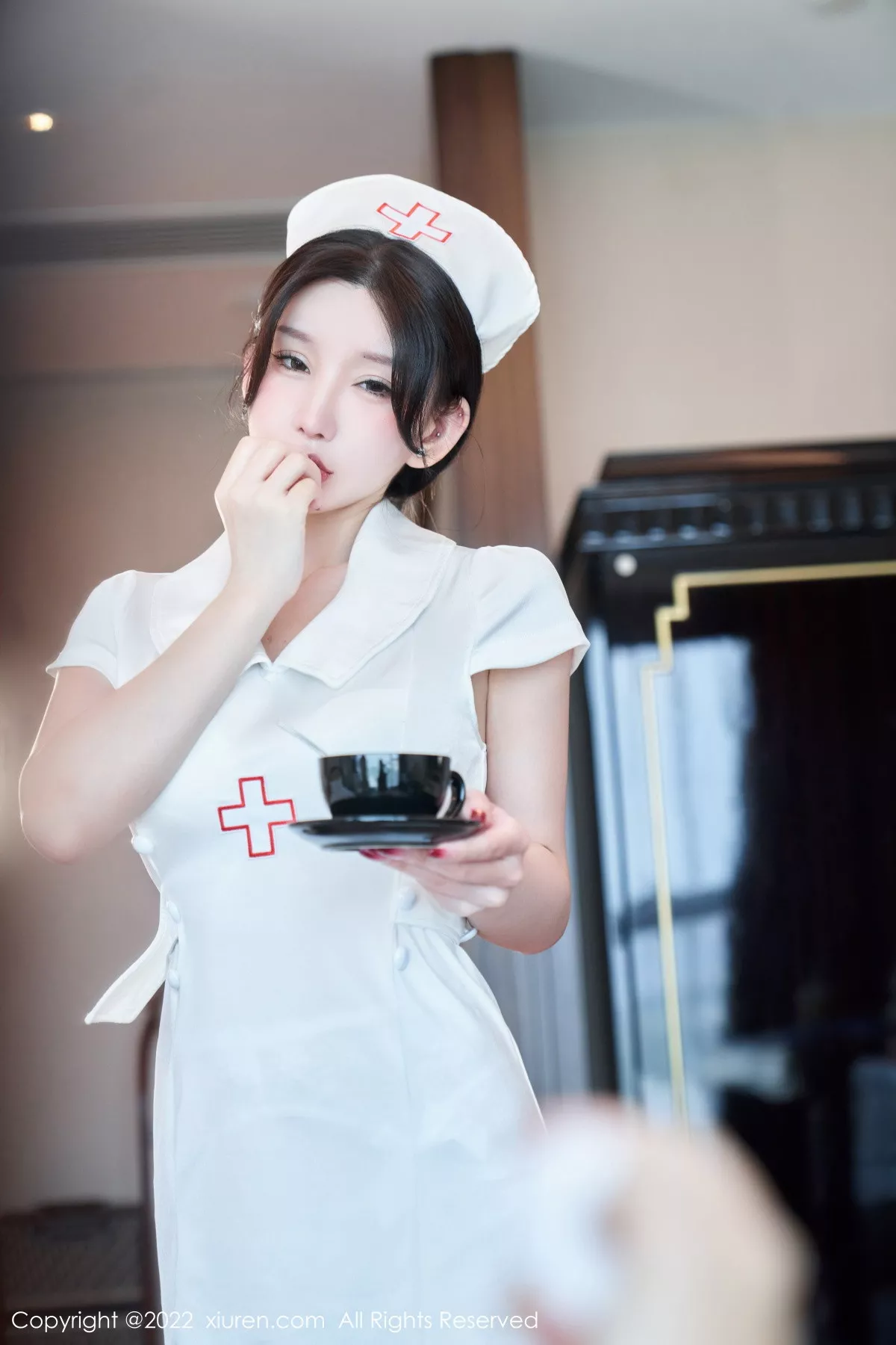 秀人集.com_[XiuRen秀人网]No.5746_女神周于希Sally脱白色护士制服露性感内衣配白丝吊袜诱惑写真80P