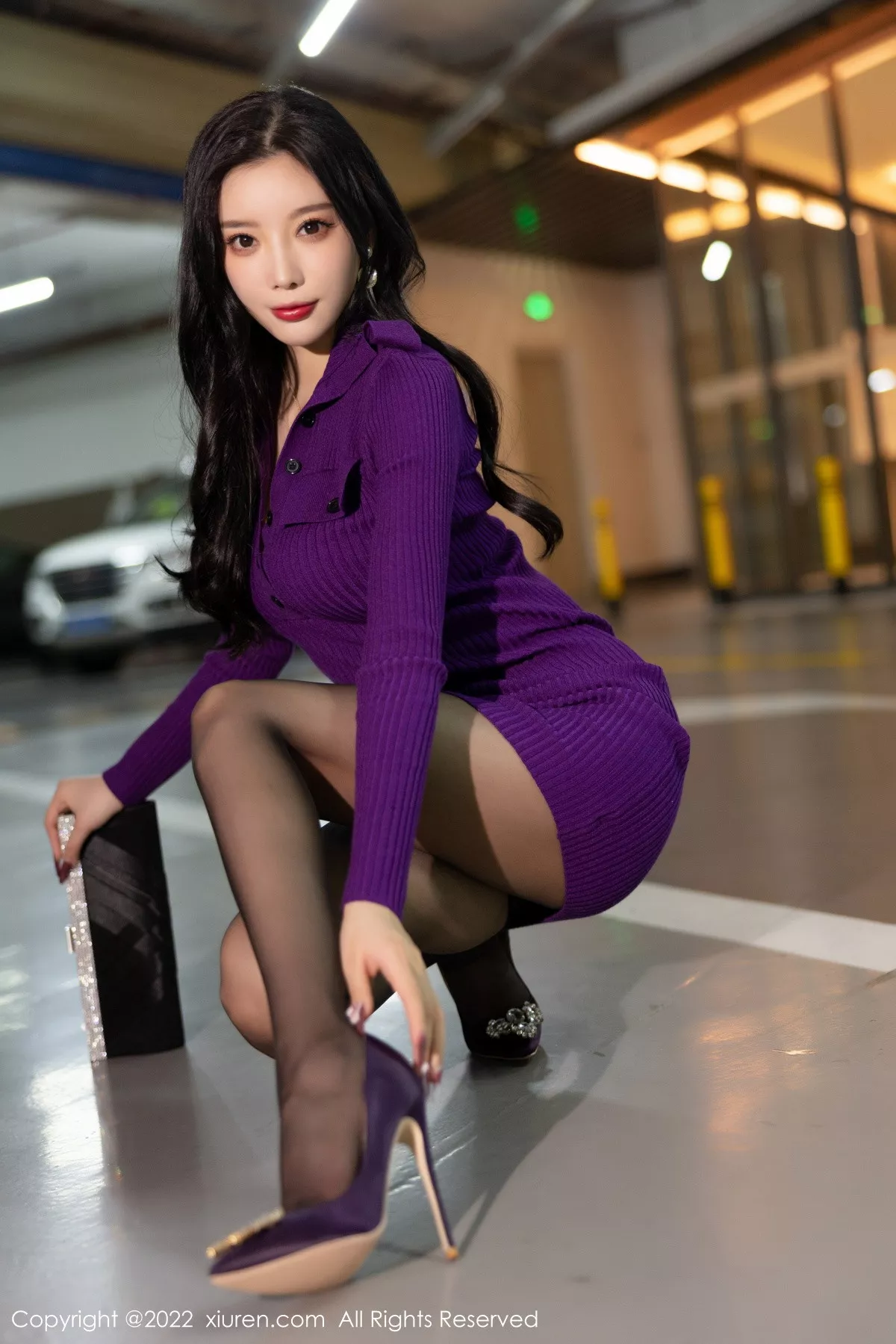秀人集.com_[XiuRen秀人网]No.5798_女神杨晨晨Yome半脱紫色毛线连衣短裙露红色内衣完美诱惑写真89P