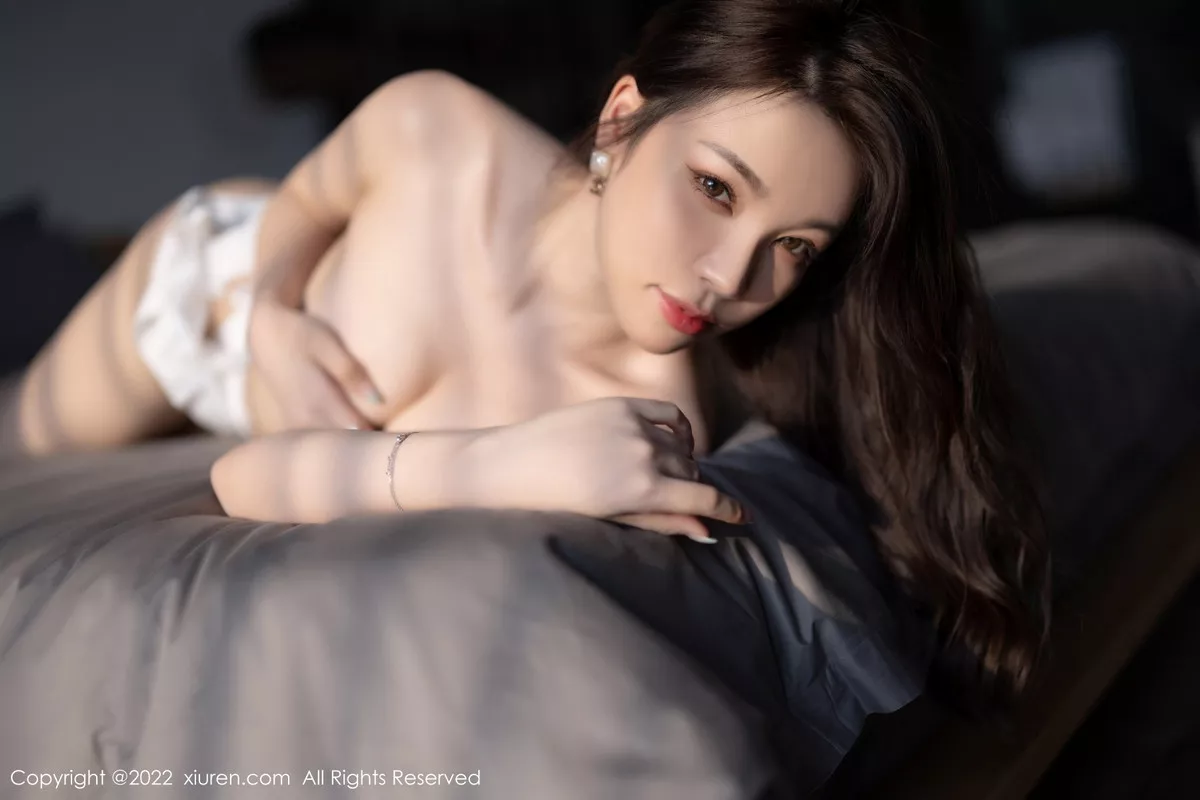 秀人集.com_[XiuRen秀人网]No.5810_女神徐莉芝Booty浴缸场景白色艺术情趣内衣秀娇美身段诱惑写真80P