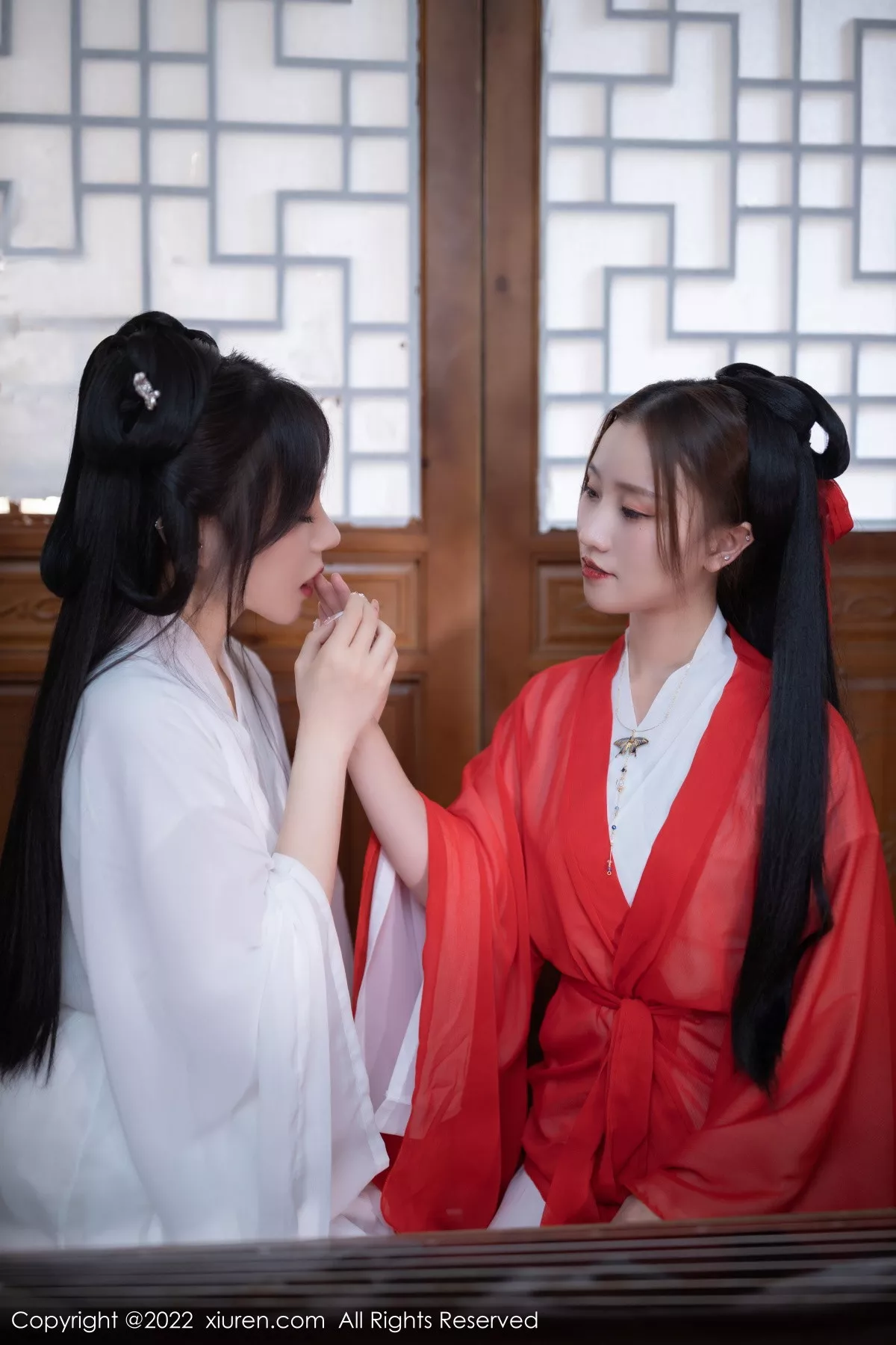 秀人集.com_[XiuRen秀人网]No.5811_模特鱼子酱Fish古筝弹奏情节古装服饰秀曼妙身姿性感迷人写真82P