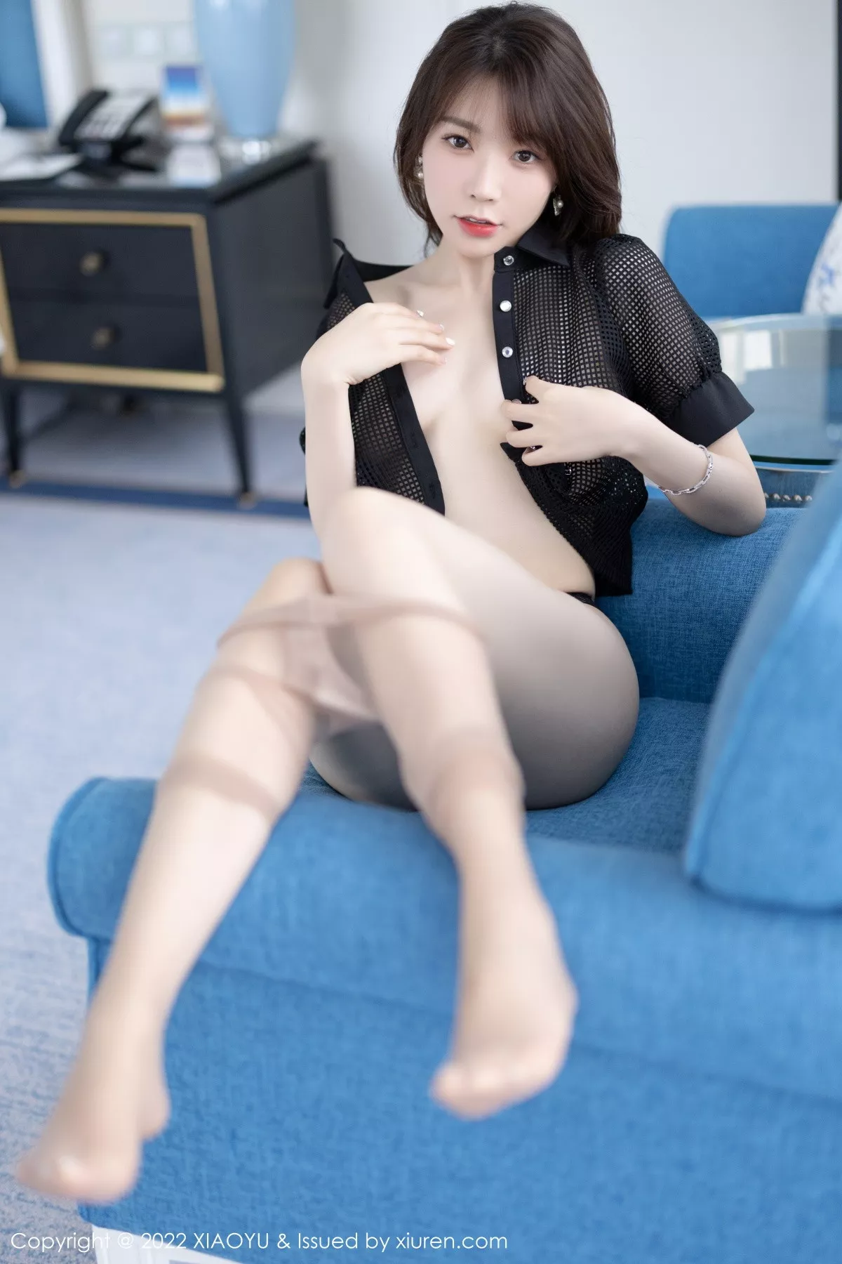 秀人集.com_[XiaoYu画语界]Vol.898_女神徐莉芝Booty黑色轻透上衣配黑短裙露性感黑色内衣诱惑写真85P