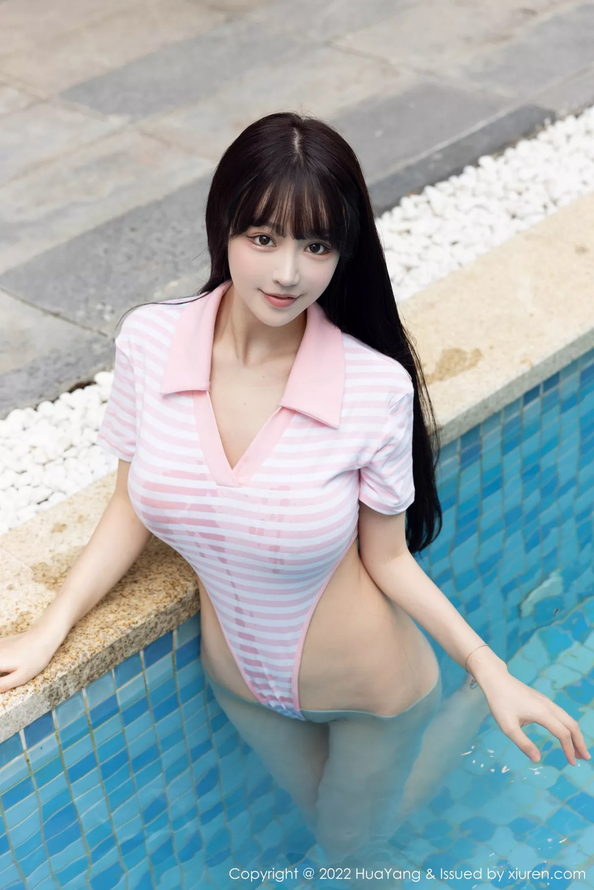 秀人集.com_[HuaYang花漾]Vol.517_女神朱可儿Flora泳池场景粉色高开叉连体衣秀丰满身材诱惑写真53P