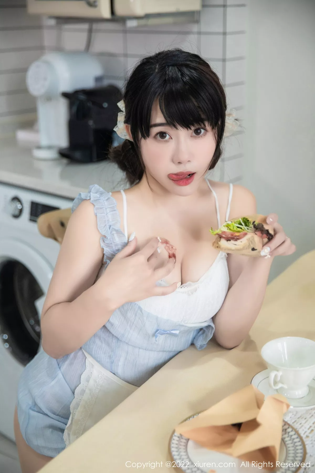 秀人集.com_[XiuRen秀人网]No.5834_模特严利娅Yuliya私房性感浅蓝色女仆服饰秀翘臀美腿诱惑写真53P