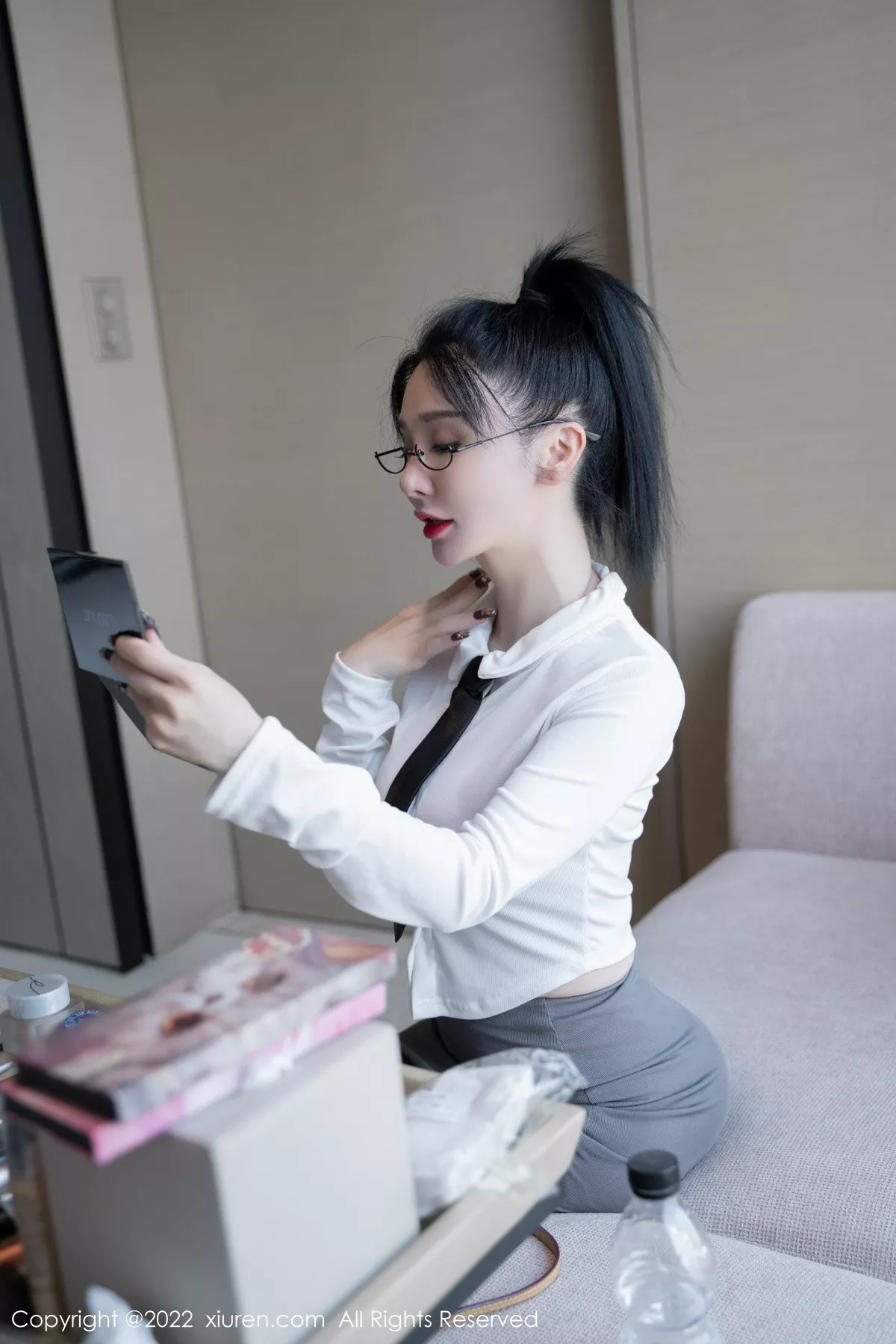 秀人集.com_[XiuRen秀人网]No.5856_模特潘娇娇性感白色上衣配灰短裙半撩秀巨乳肥臀惹火诱惑写真118P