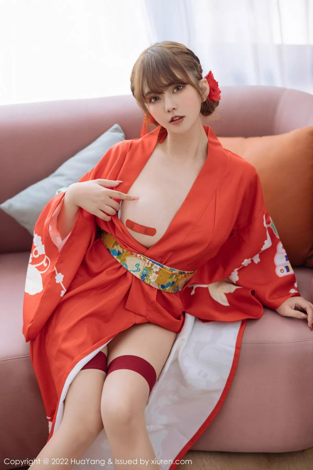 秀人集.com_[HuaYang花漾]Vol.518_模特张思允Nice西双版纳旅拍红色真空和服半脱露豪乳诱惑写真64P