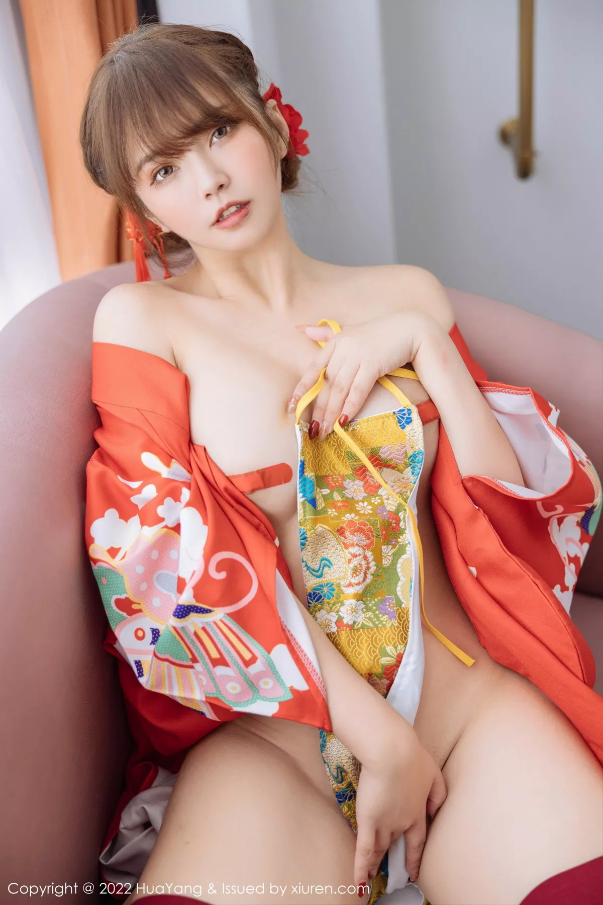 秀人集.com_[HuaYang花漾]Vol.518_模特张思允Nice西双版纳旅拍红色真空和服半脱露豪乳诱惑写真64P