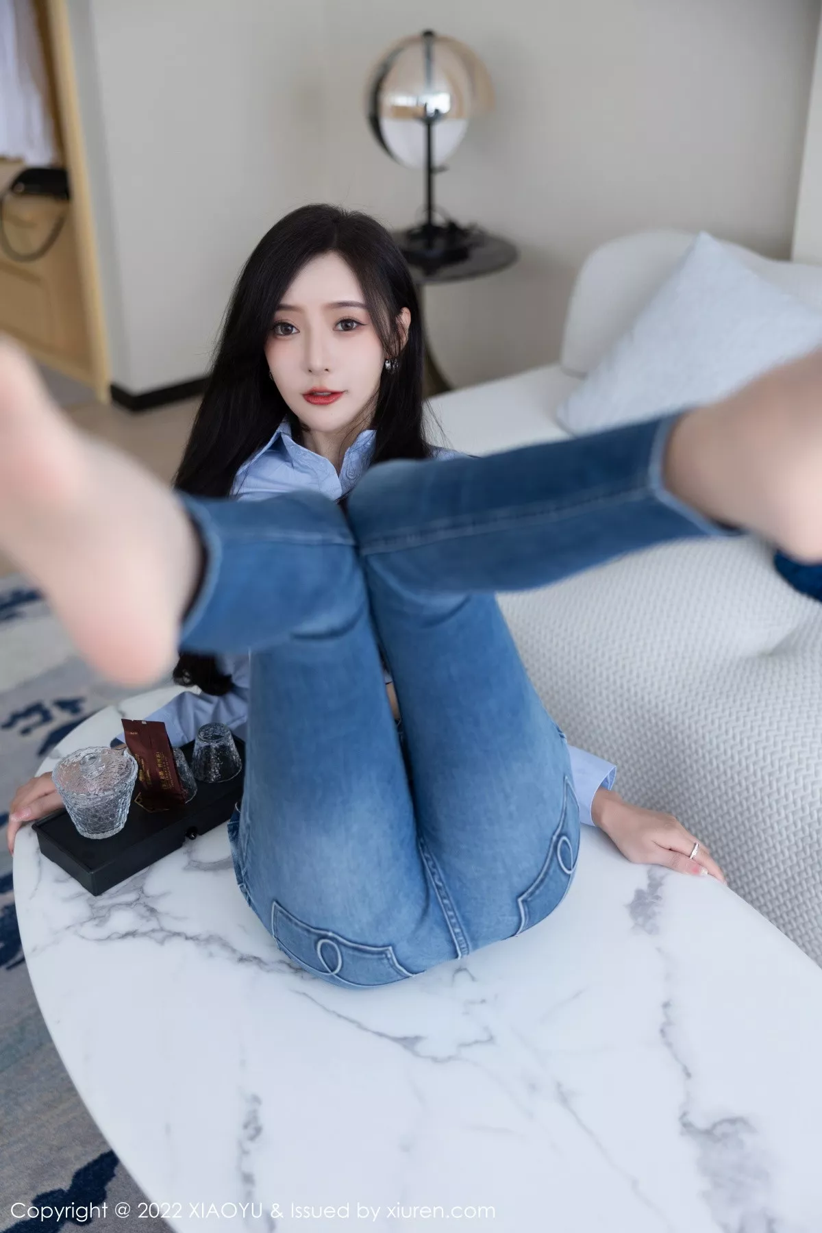 秀人集.com_[XiaoYu画语界]Vol.904_女神王馨瑶yanni杭州旅拍浅蓝T恤配牛仔裤露白色内衣诱惑写真88P