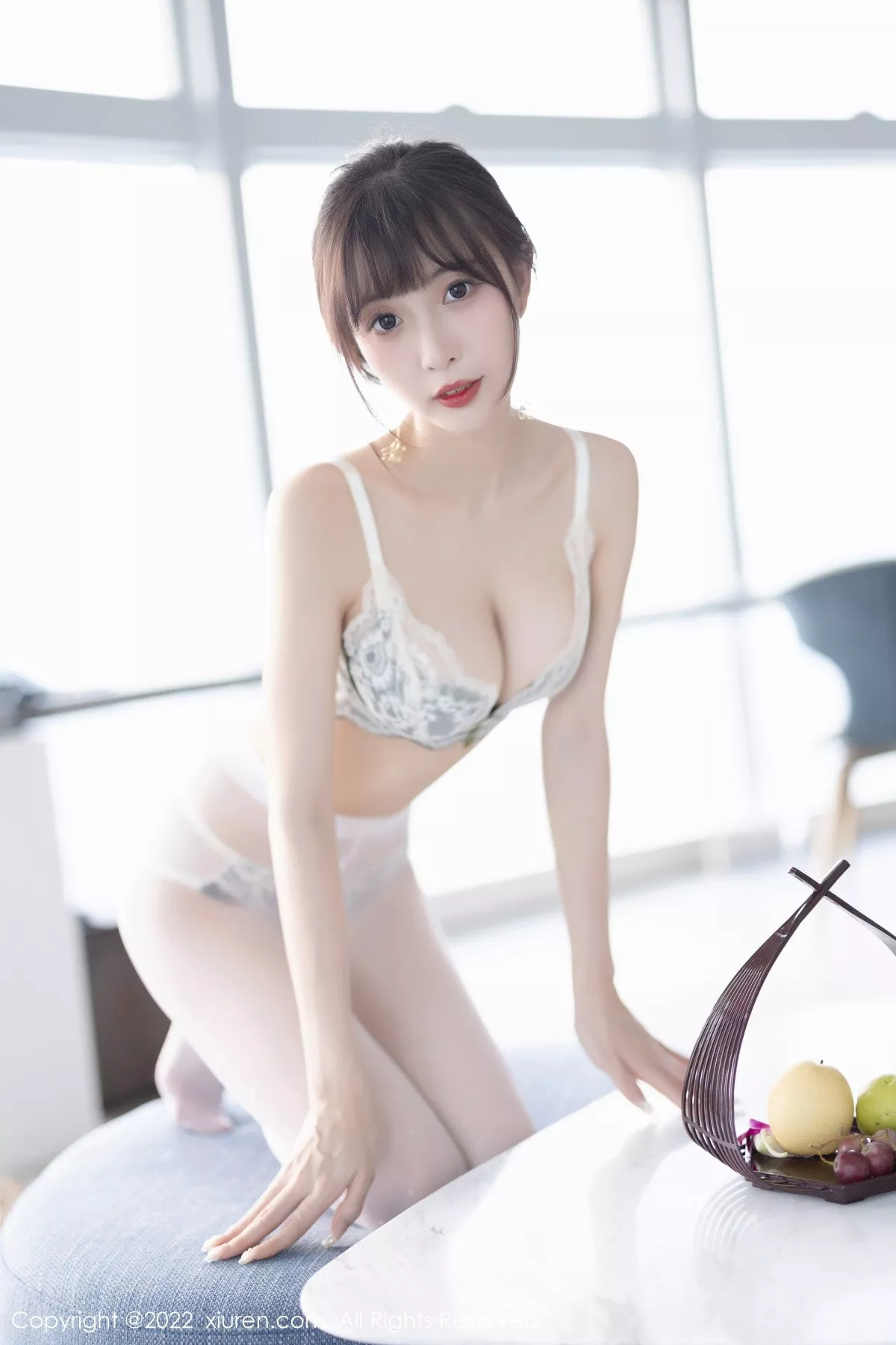 秀人集.com_[XiuRen秀人网]No.5757_模特林星阑白色图案旗袍露浅色蕾丝内衣配白丝袜甜美迷人写真90P