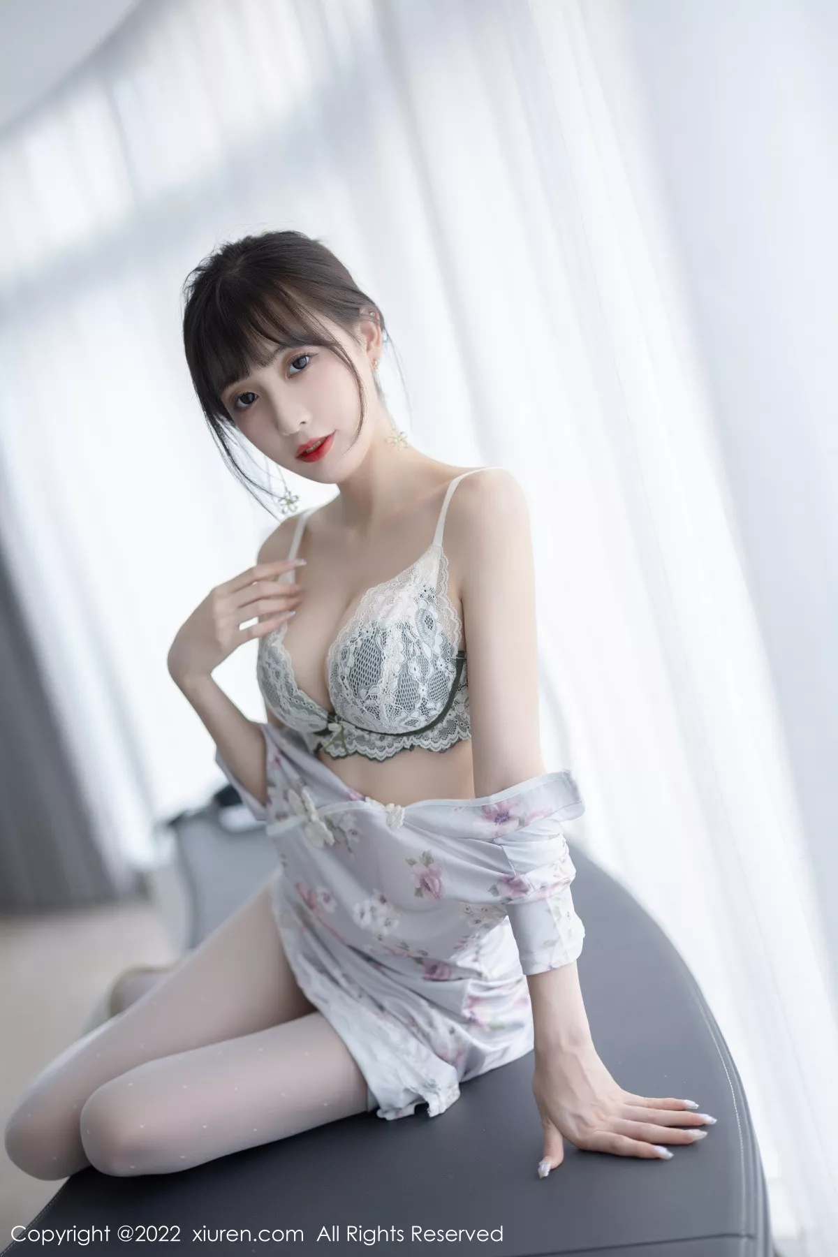秀人集.com_[XiuRen秀人网]No.5757_模特林星阑白色图案旗袍露浅色蕾丝内衣配白丝袜甜美迷人写真90P