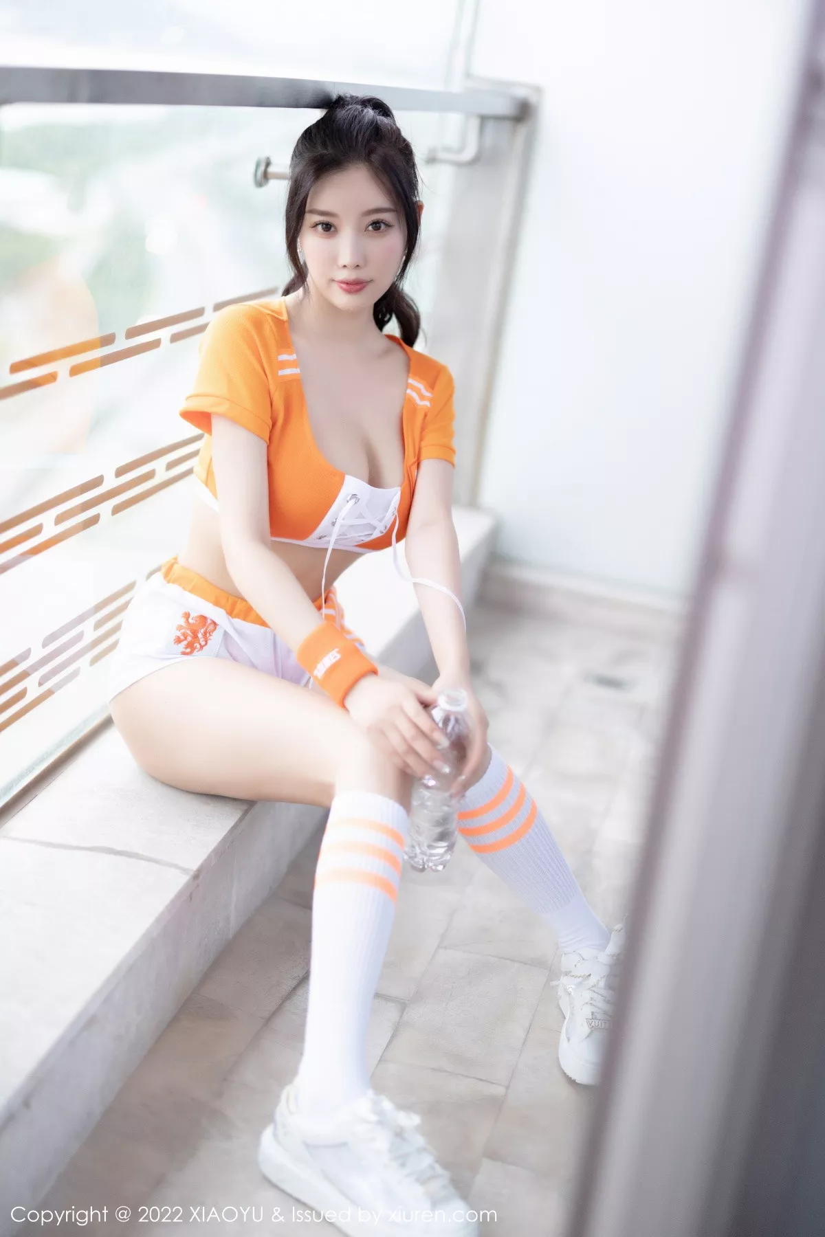 秀人集.com_[XiaoYu画语界]Vol.907_女神杨晨晨Yome足球宝贝主题橙色运动服饰秀丰盈美胸诱惑写真86P