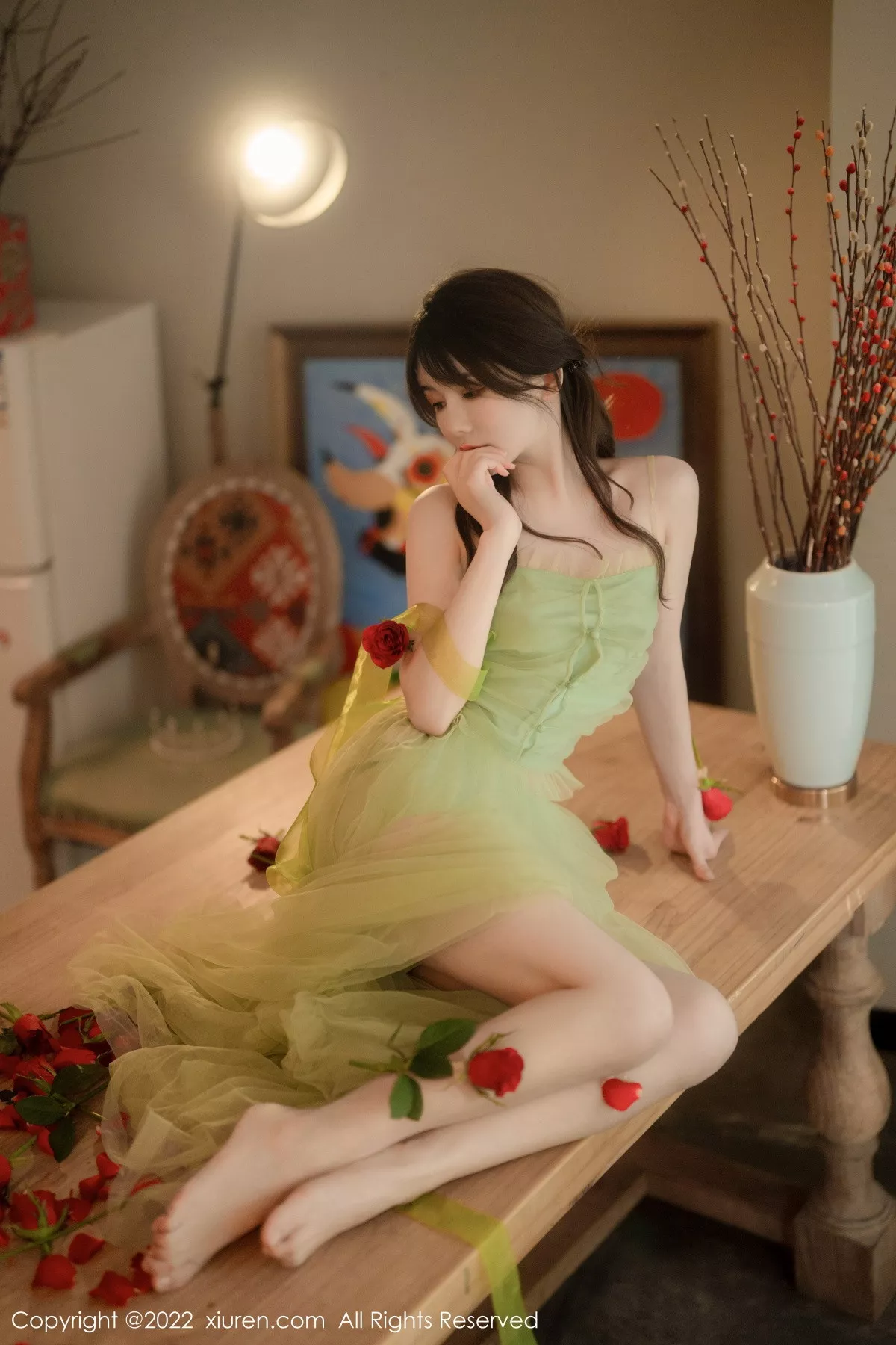 秀人集.com_[XiuRen秀人网]No.5875_模特婠婠么私房性感淡绿色连衣裙秀曼妙身姿白嫩美腿诱惑写真85P