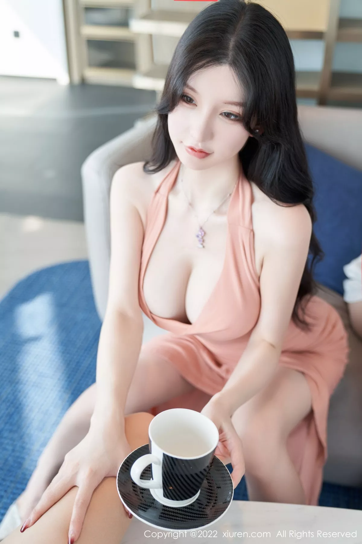 秀人集.com_[XiuRen秀人网]No.5881_女神周于希Sally心愿旅拍性感粉色长裙+白色薄纱惹火诱惑写真80P