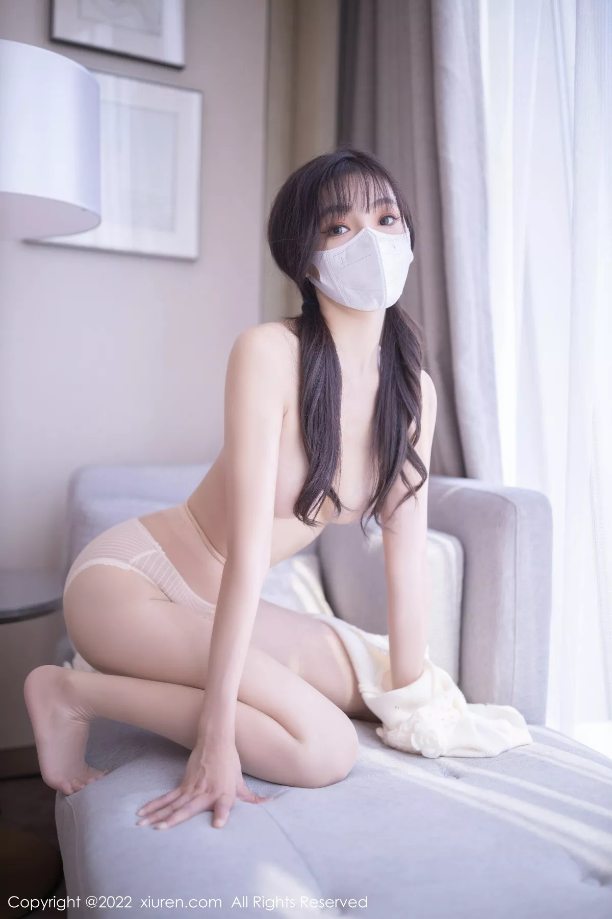 秀人集.com_[XiuRen秀人网]No.5771_模特陆萱萱性感白色毛线衣配浅色短裙半脱秀完美身材诱惑写真84P