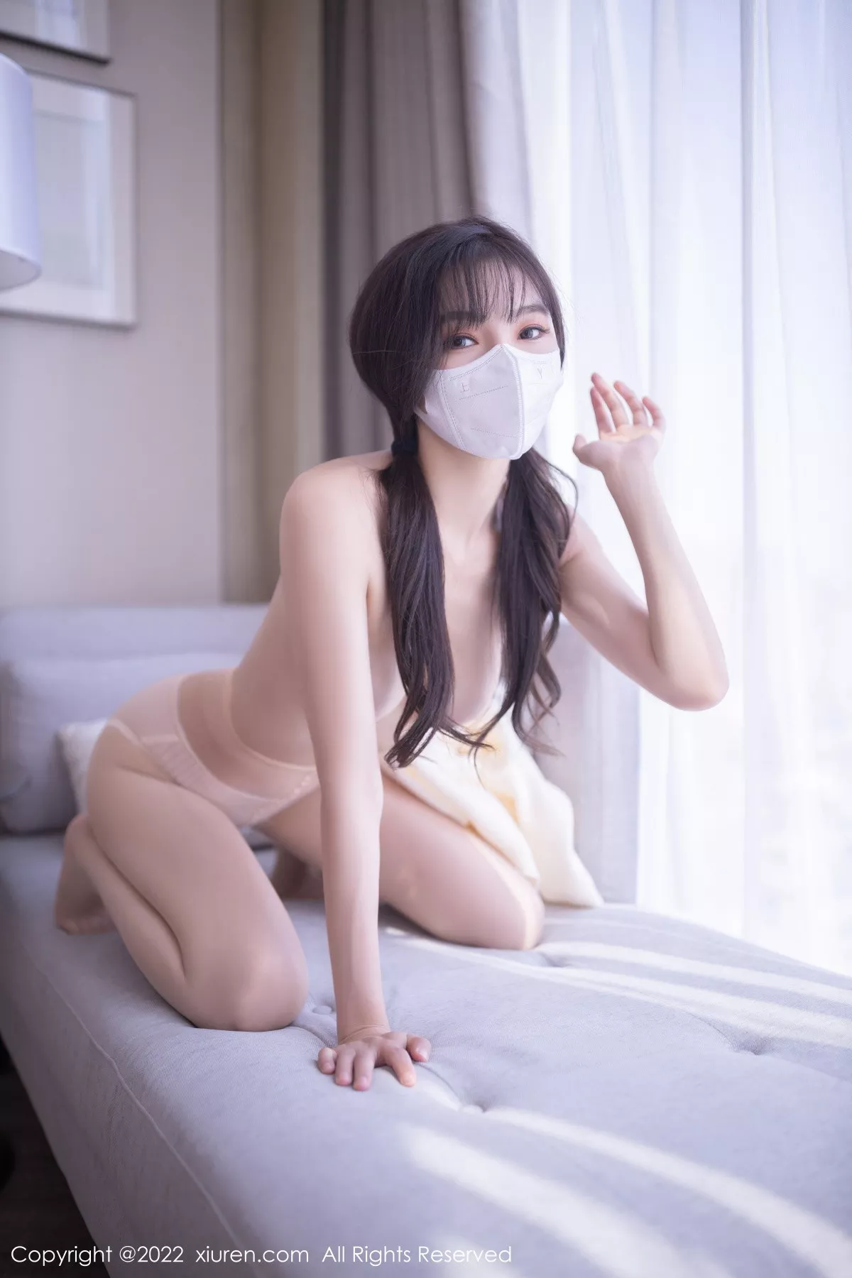 秀人集.com_[XiuRen秀人网]No.5771_模特陆萱萱性感白色毛线衣配浅色短裙半脱秀完美身材诱惑写真84P
