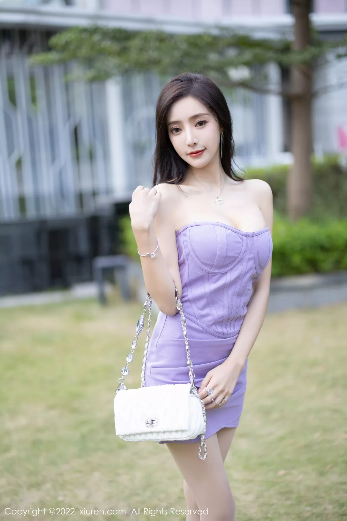 秀人集.com_[XiuRen秀人网]No.5778_女神王馨瑶yanni脱紫色低胸连衣短裙露蕾丝内衣撩人诱惑写真85P