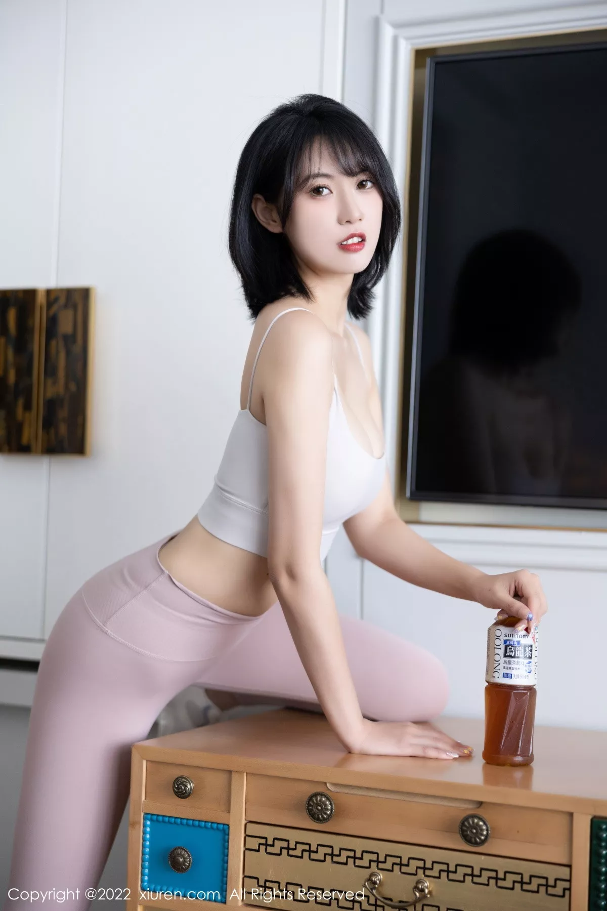 秀人集.com_[XiuRen秀人网]No.5885_模特林子遥性感浅色瑜伽服半脱露超薄无内肉丝秀翘臀诱惑写真88P