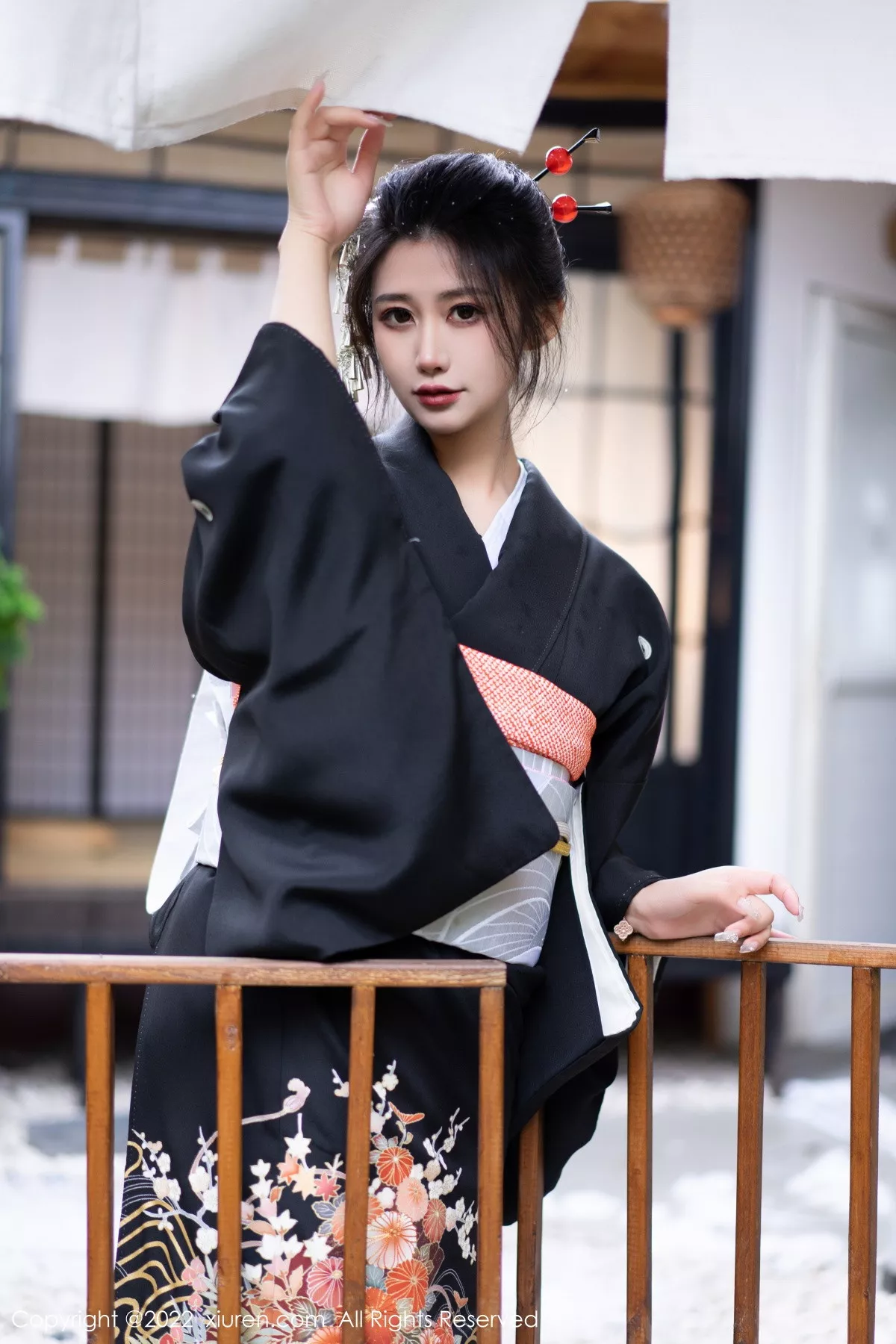 秀人集.com_[XiuRen秀人网]No.5932_模特laura阿姣性感深色日式和服半脱秀柔美身材迷人诱惑写真74P