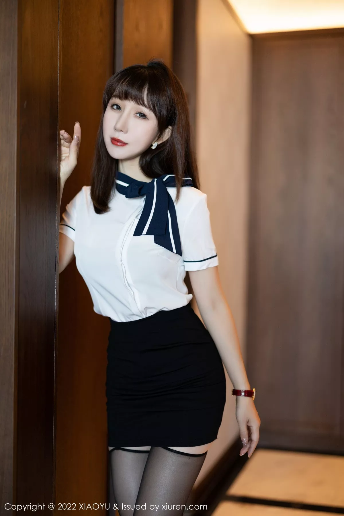 秀人集.com_[XiaoYu画语界]Vol.918_模特波巧酱性感白T配黑色短裙半脱露黑色轻透内衣迷人诱惑写真83P