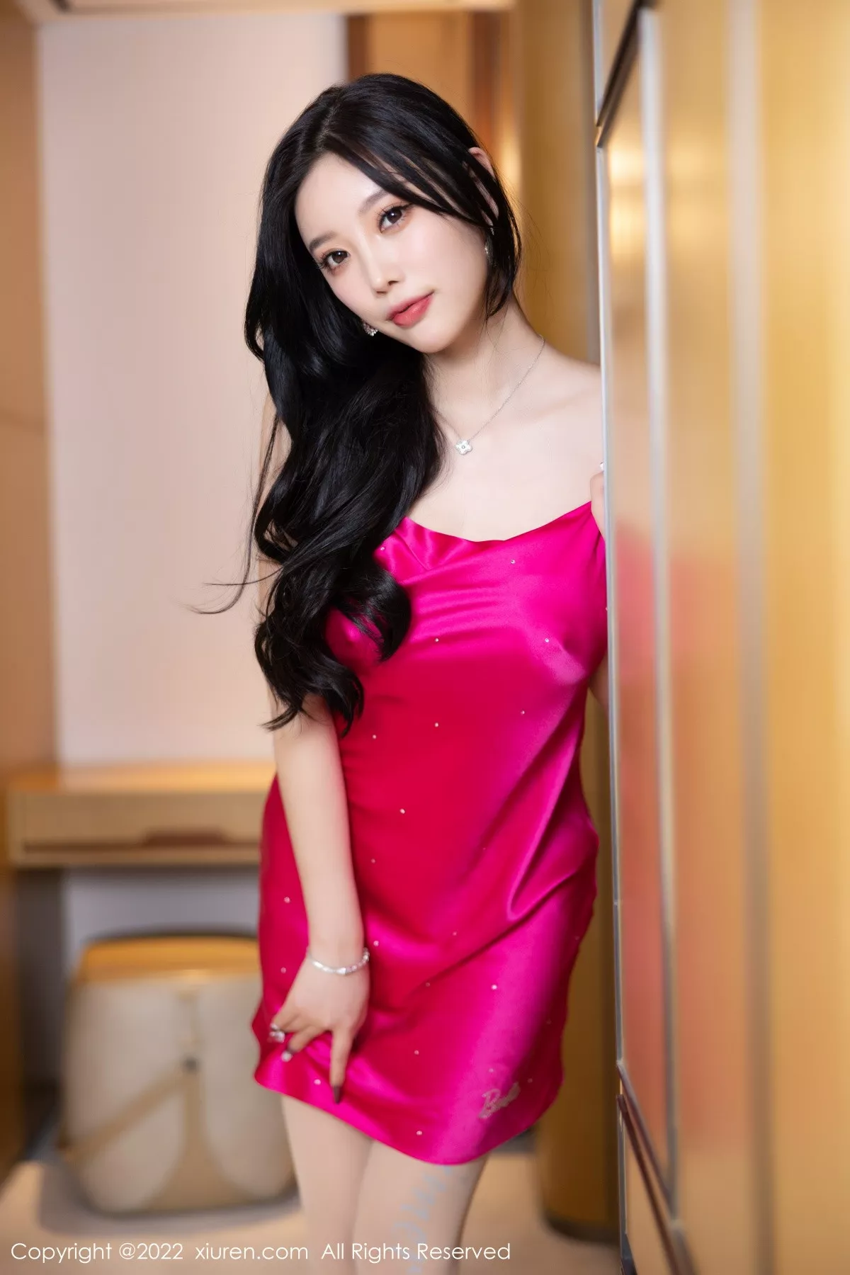 秀人集.com_[XiuRen秀人网]No.5959_女神杨晨晨Yome浴室脱红色短裙露无内肉丝秀惹火身材诱惑写真88P