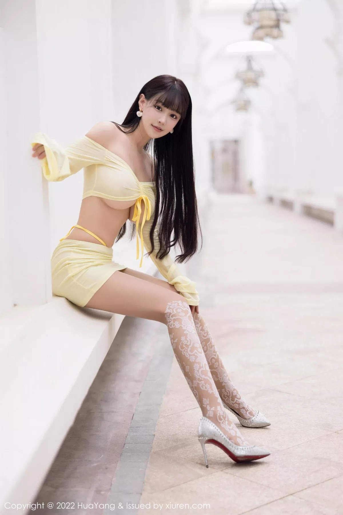秀人集.com_[HuaYang花漾]Vol.522_女神朱可儿Flora性感淡黄色轻透服配超薄无内肉丝惹火诱惑写真60P