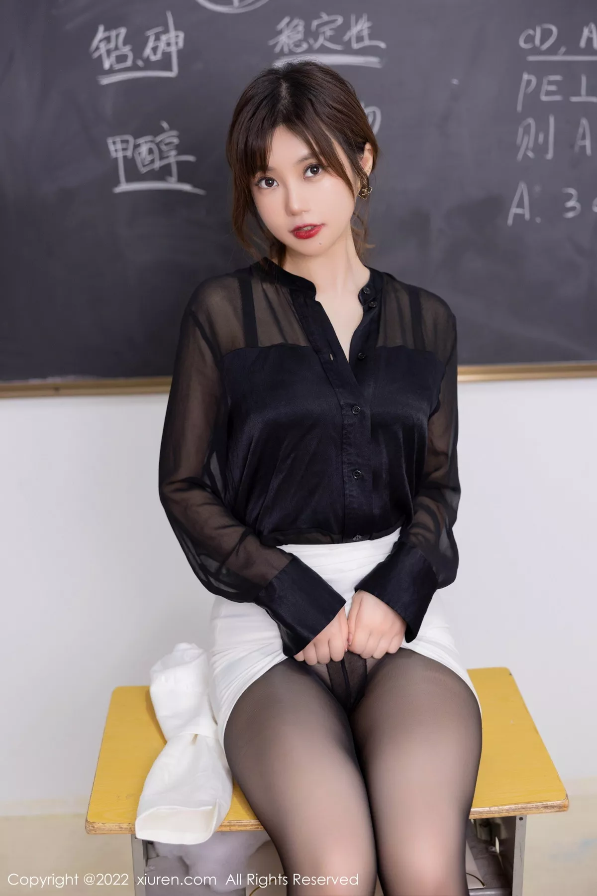 秀人集.com_[XiuRen秀人网]No.6008_女神绮里嘉ula教室角色扮演半脱白色制服露蕾丝边内衣诱惑写真87P