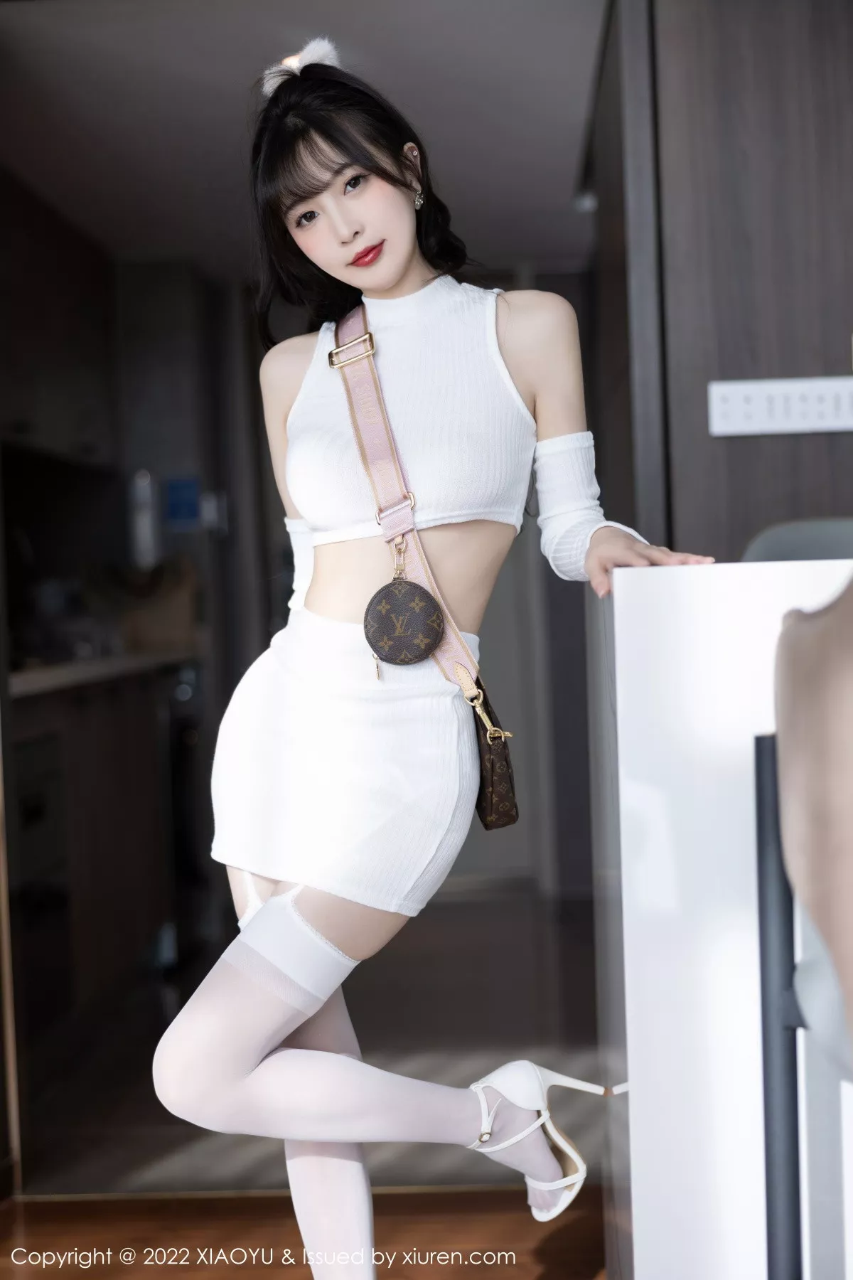 秀人集.com_[XiaoYu画语界]Vol.928_模特林星阑半脱露白色抹胸内衣配白丝吊袜秀曼妙身姿诱惑写真81P