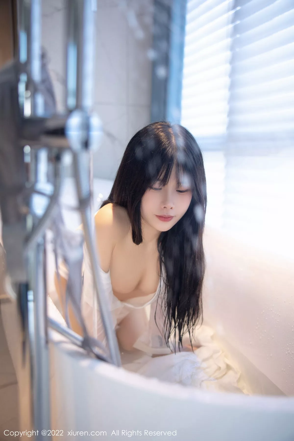 秀人集.com_[XiuRen秀人网]No.5909_模特77qiqi私房浴室脱性感白T露浅蓝色蕾丝内衣迷人诱惑写真85P