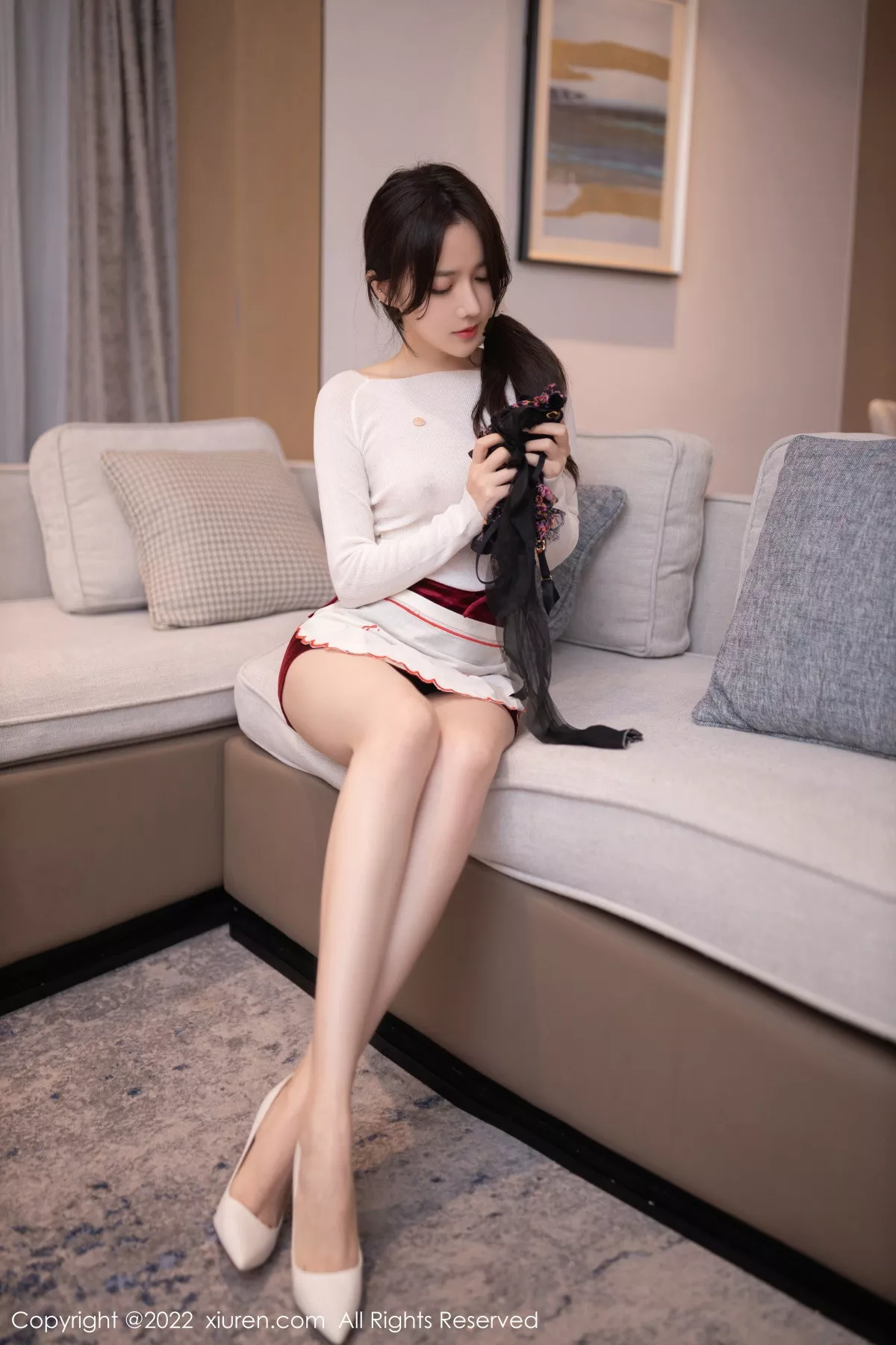 秀人集.com_[XiuRen秀人网]No.5913_模特鱼子酱Fish白色轻透上衣配性感红短裙露蕾丝内衣诱惑写真80P
