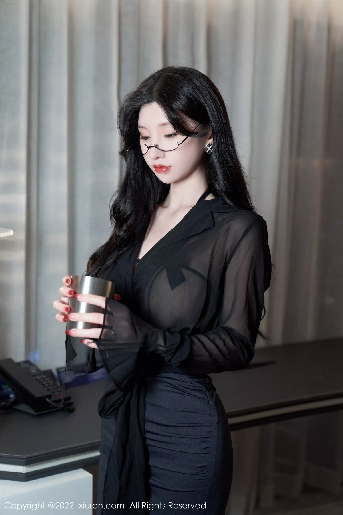 秀人集.com_[XiuRen秀人网]No.5914_女神周于希Sally黑色薄纱衣配超薄黑丝半脱秀火辣身材诱惑写真97P