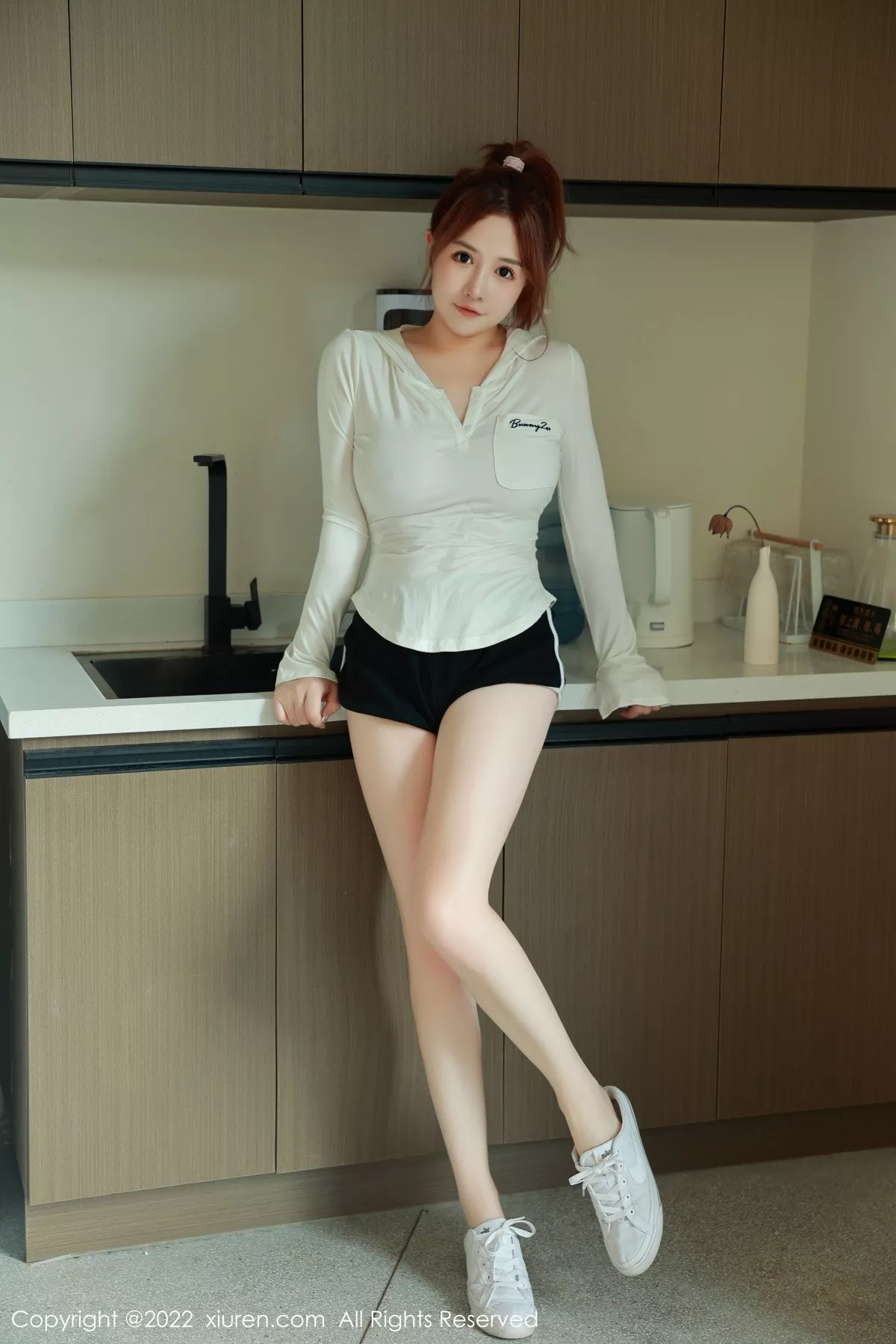 秀人集.com_[XiuRen秀人网]No.6067_模特养乐多DoDo性感白T恤配黑色内衣半脱秀完美身材诱惑写真57P