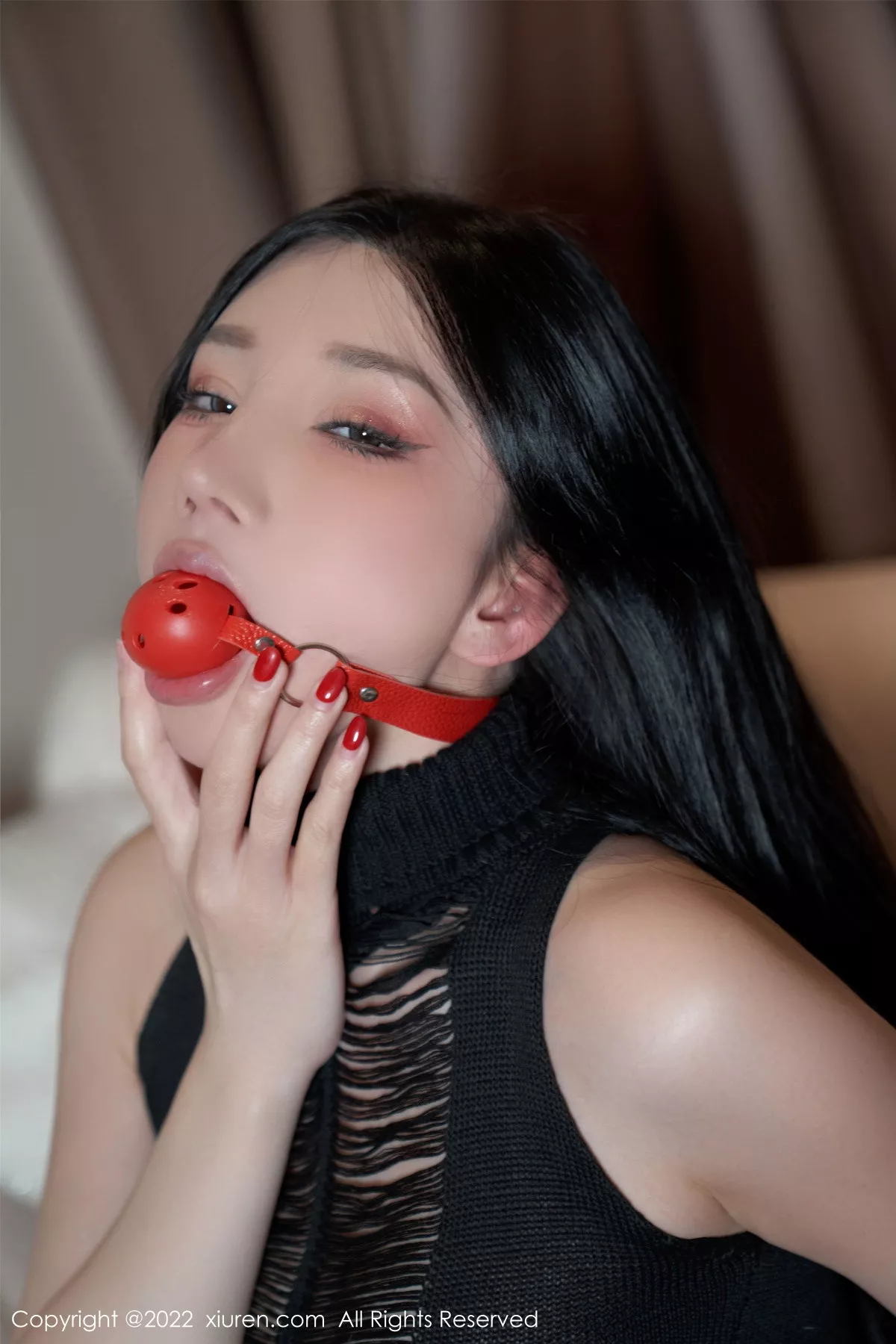 秀人集.com_[XiuRen秀人网]No.6073_女神周于希Sally元旦的夜主题性感黑色服饰秀白嫩翘臀诱惑写真80P