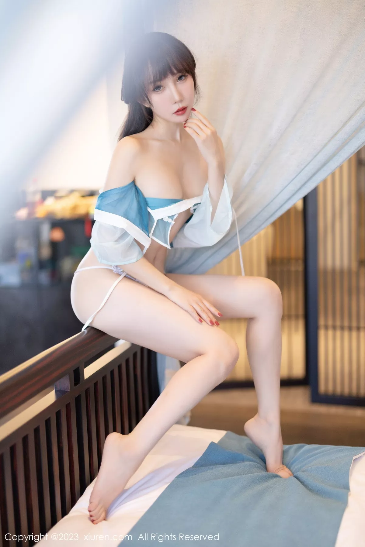 秀人集.com_[XiuRen秀人网]No.6076_模特波巧酱海南岛旅拍性感蓝色轻透薄纱服秀曼妙身姿诱惑写真81P