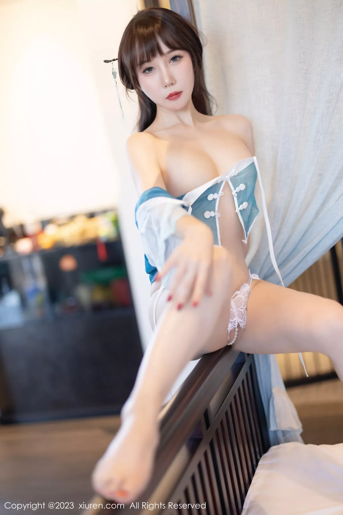 秀人集.com_[XiuRen秀人网]No.6076_模特波巧酱海南岛旅拍性感蓝色轻透薄纱服秀曼妙身姿诱惑写真81P