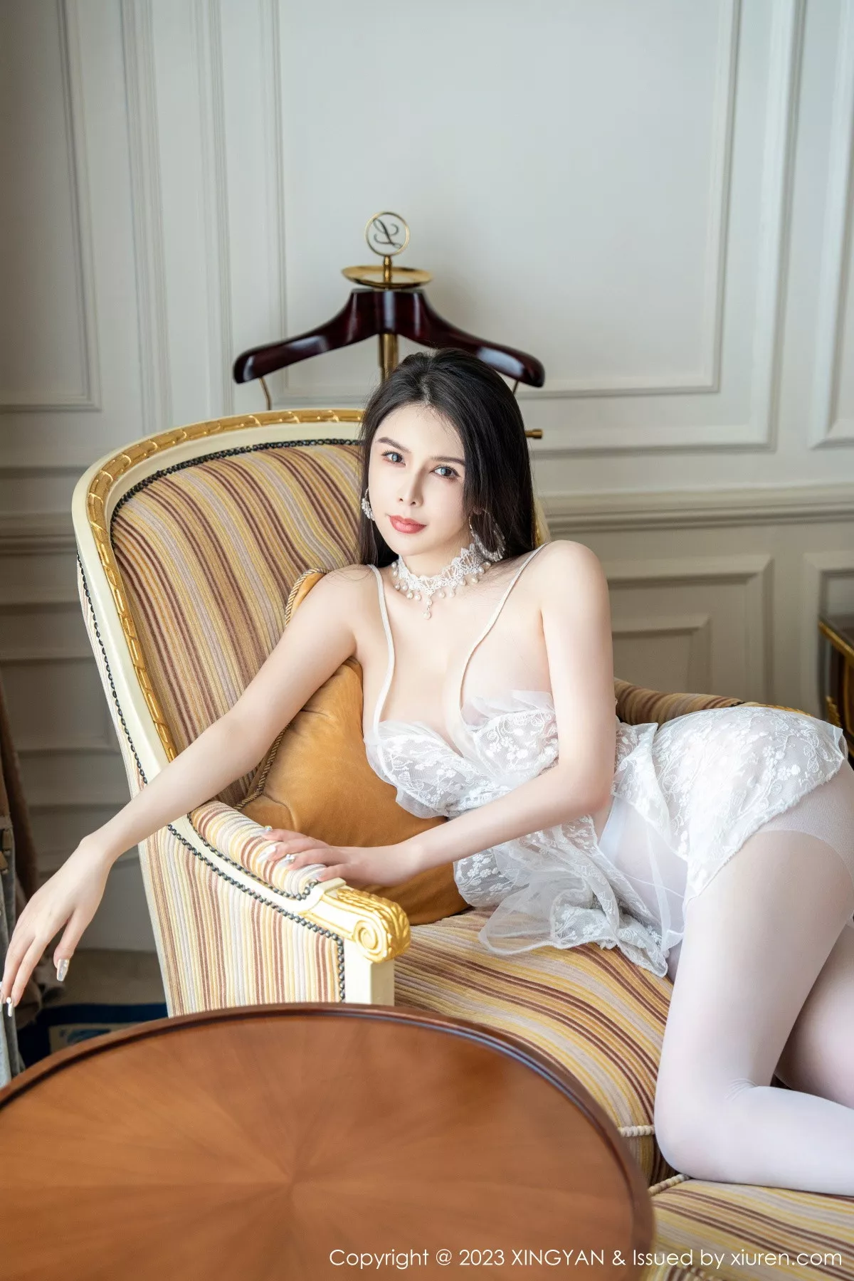 秀人集.com_[XINGYAN星颜社]VOL.164_女神李丽莎私房性感白色网纱服配开档白丝秀惹火身材诱惑写真73P