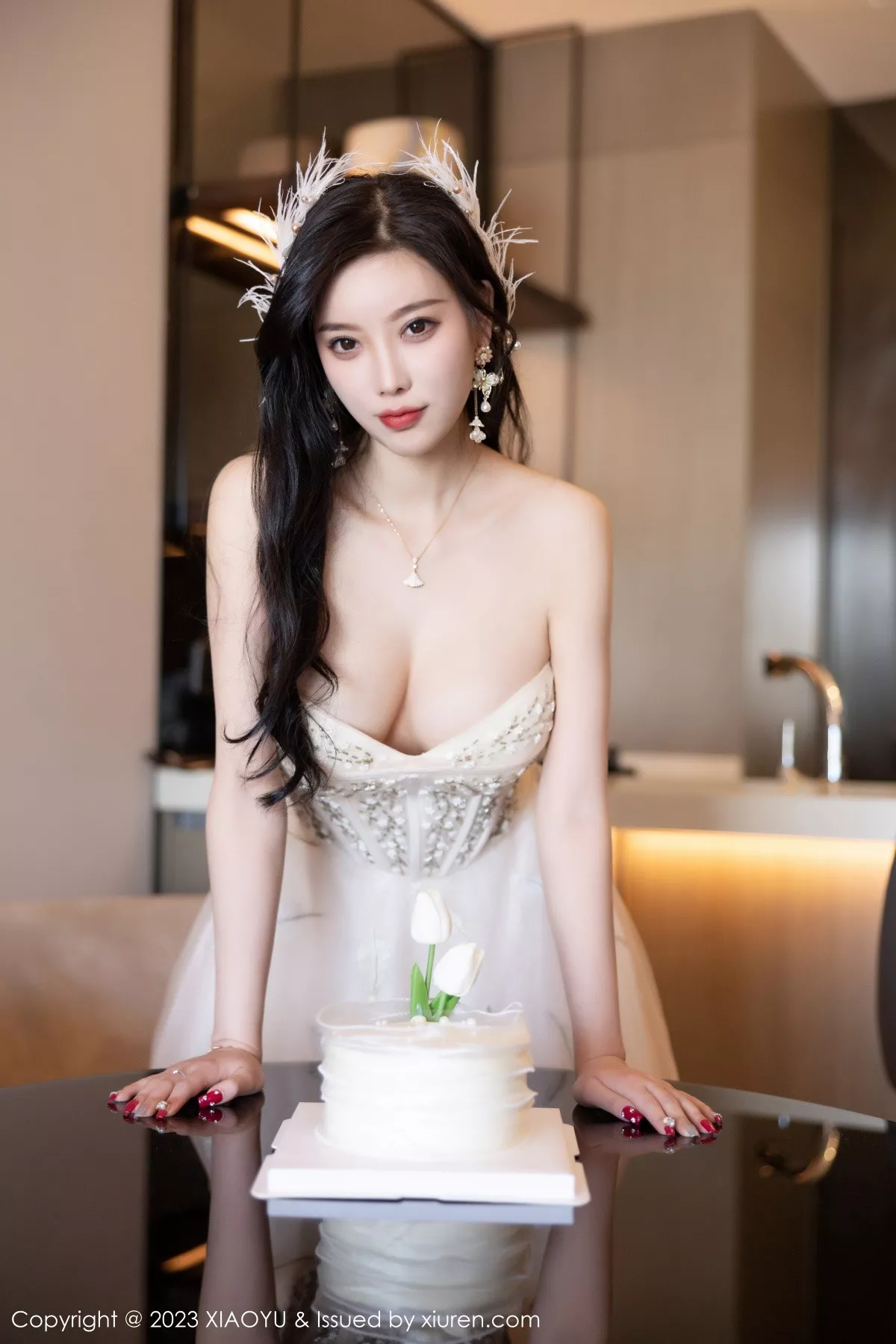 秀人集.com_[XiaoYu画语界]Vol.941_女神杨晨晨Yome生日主题脱连衣长裙露火辣身材极致诱惑写真120P