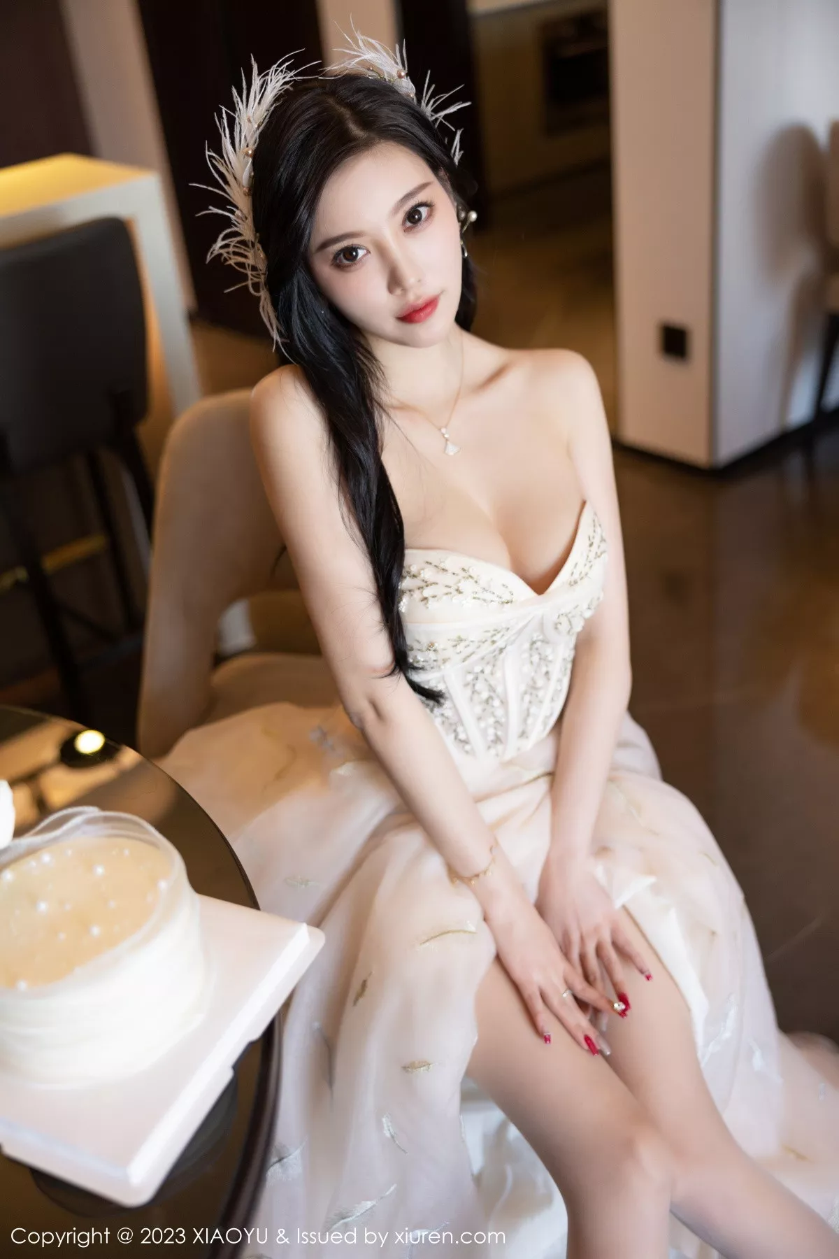 秀人集.com_[XiaoYu画语界]Vol.941_女神杨晨晨Yome生日主题脱连衣长裙露火辣身材极致诱惑写真120P