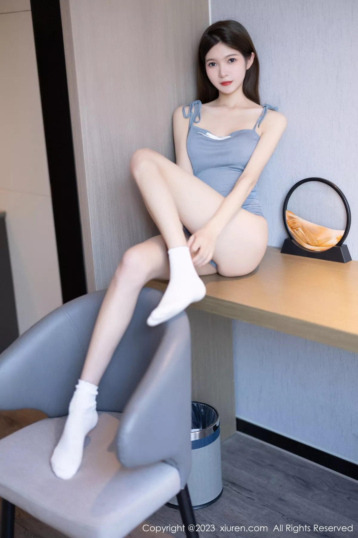 秀人集.com_[XiuRen秀人网]No.6104_模特程程程-淡蓝色高开叉吊带+黑色缕空裙秀完美身材诱惑写真87P