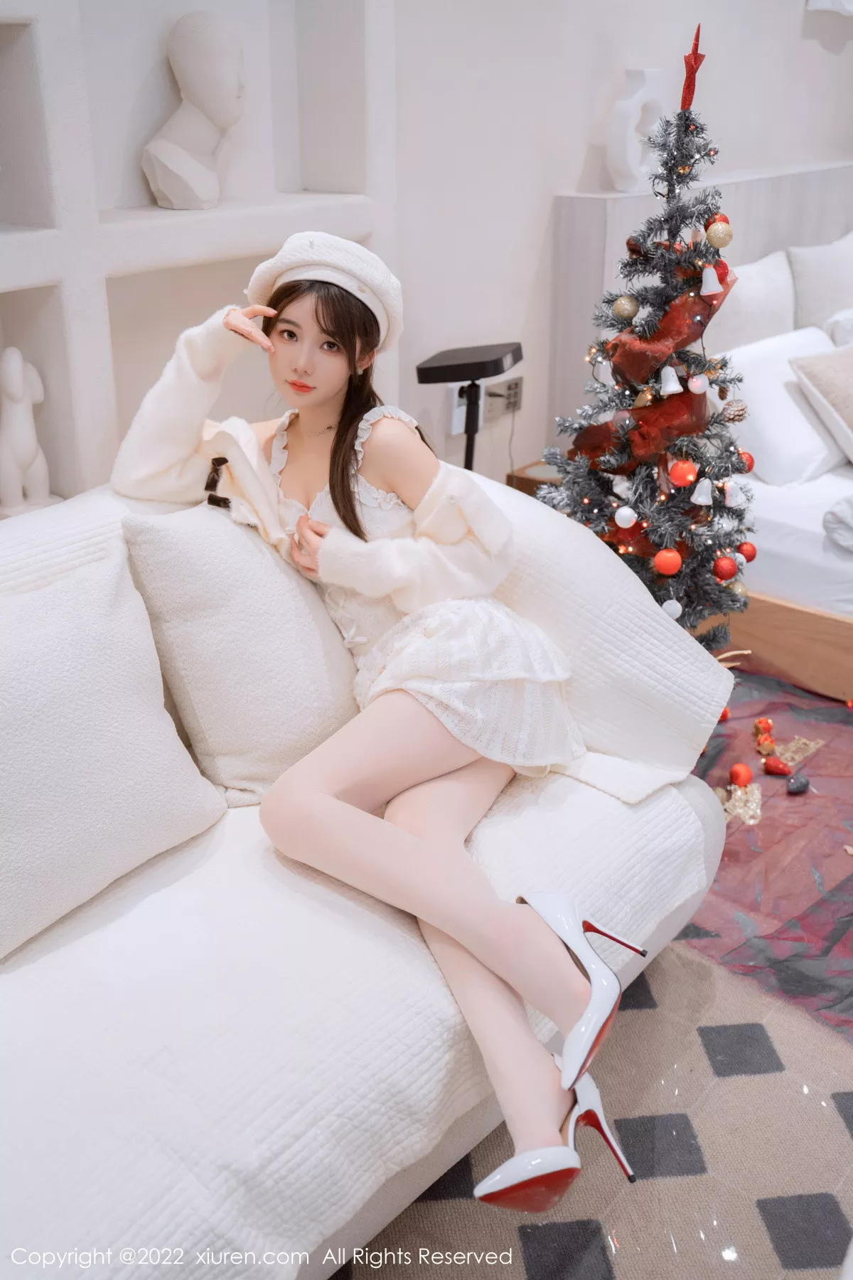 秀人集.com_[XiuRen秀人网]No.6025_模特婠婠么性感白色毛线上衣配白短裙秀曼妙身姿完美诱惑写真68P