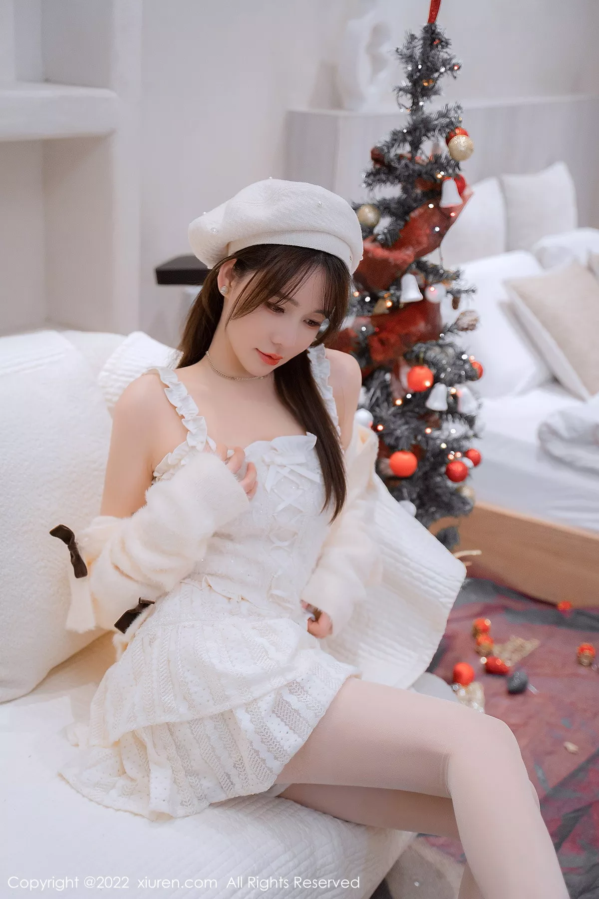 秀人集.com_[XiuRen秀人网]No.6025_模特婠婠么性感白色毛线上衣配白短裙秀曼妙身姿完美诱惑写真68P