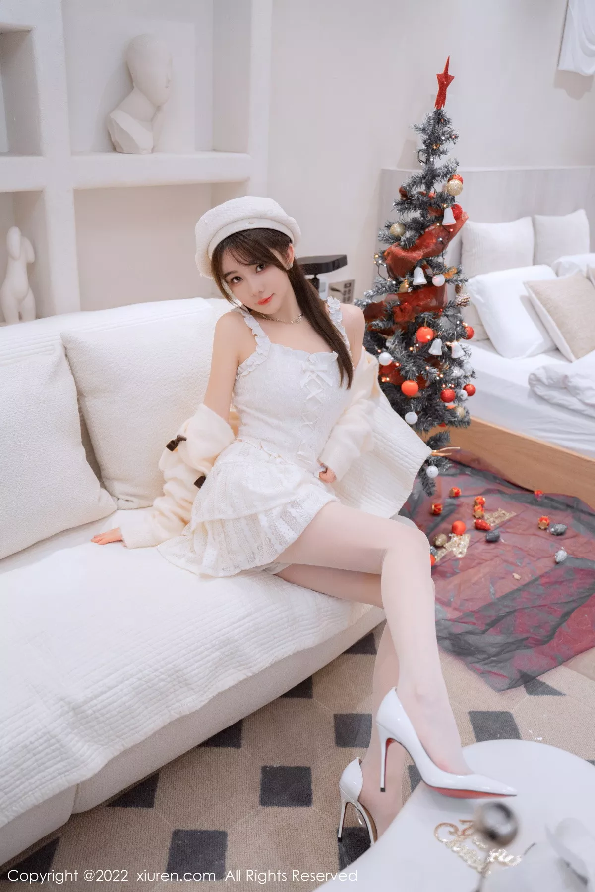 秀人集.com_[XiuRen秀人网]No.6025_模特婠婠么性感白色毛线上衣配白短裙秀曼妙身姿完美诱惑写真68P