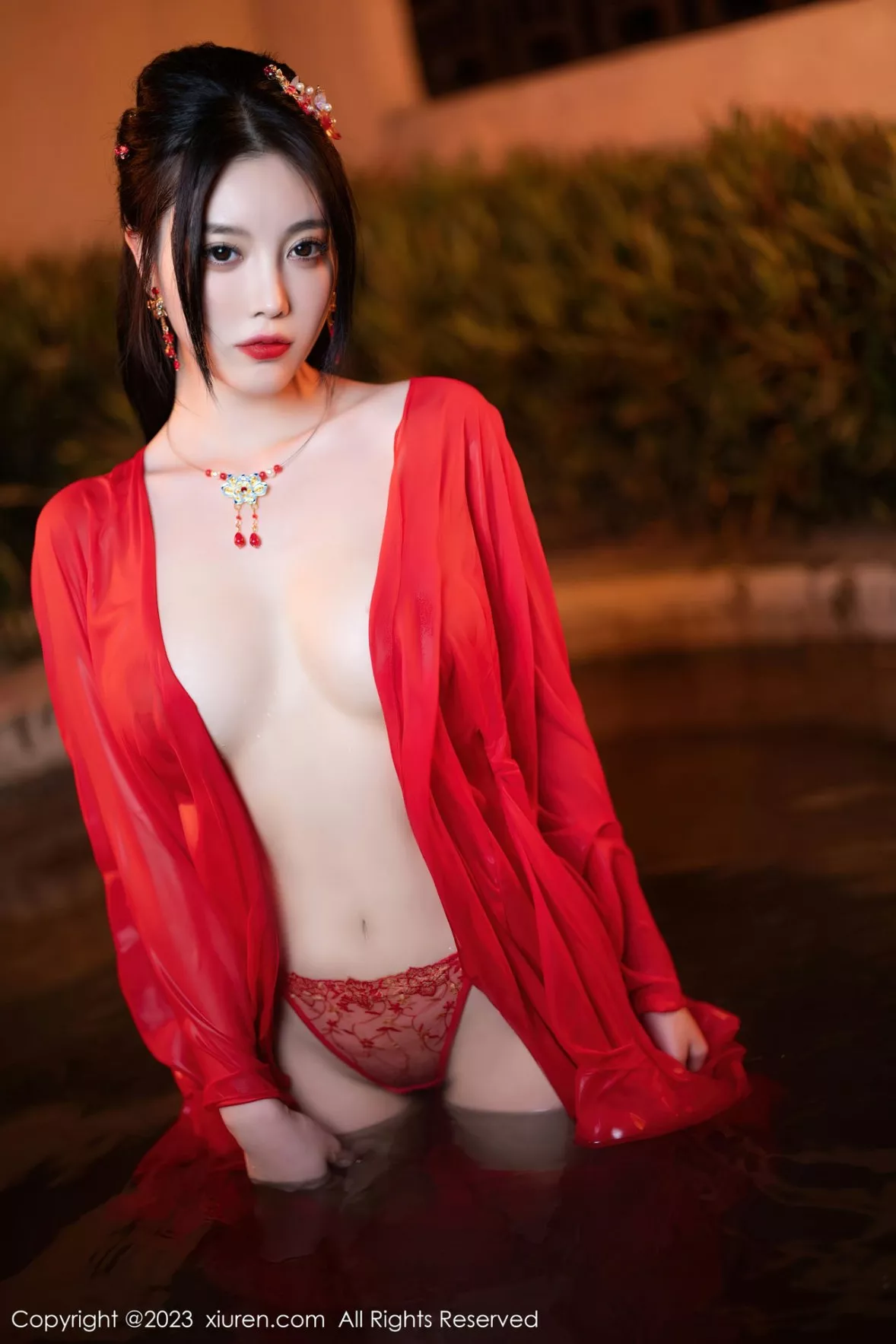 秀人集.com_[XiuRen秀人网]No.6149_女神杨晨晨Yome温泉性感半透红色丝绸秀丰满身材惹火诱惑写真88P