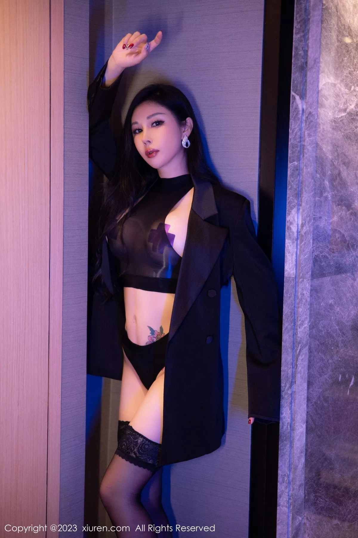 秀人集.com_[XiuRen秀人网]No.6143_模特田冰冰私房脱外衣露性感黑色情趣服饰秀豪乳遮点诱惑写真74P
