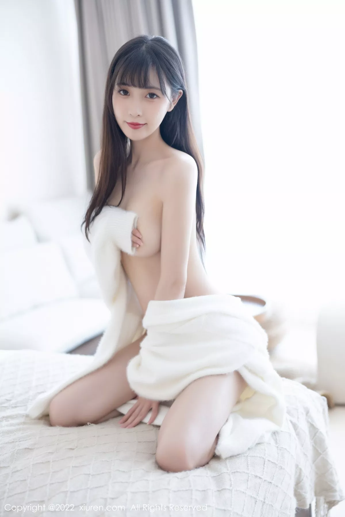 秀人集.com_[XiuRen秀人网]No.6052_模特林星阑脱白色长外套露淡红色吊带长裙配原色丝袜迷人写真82P