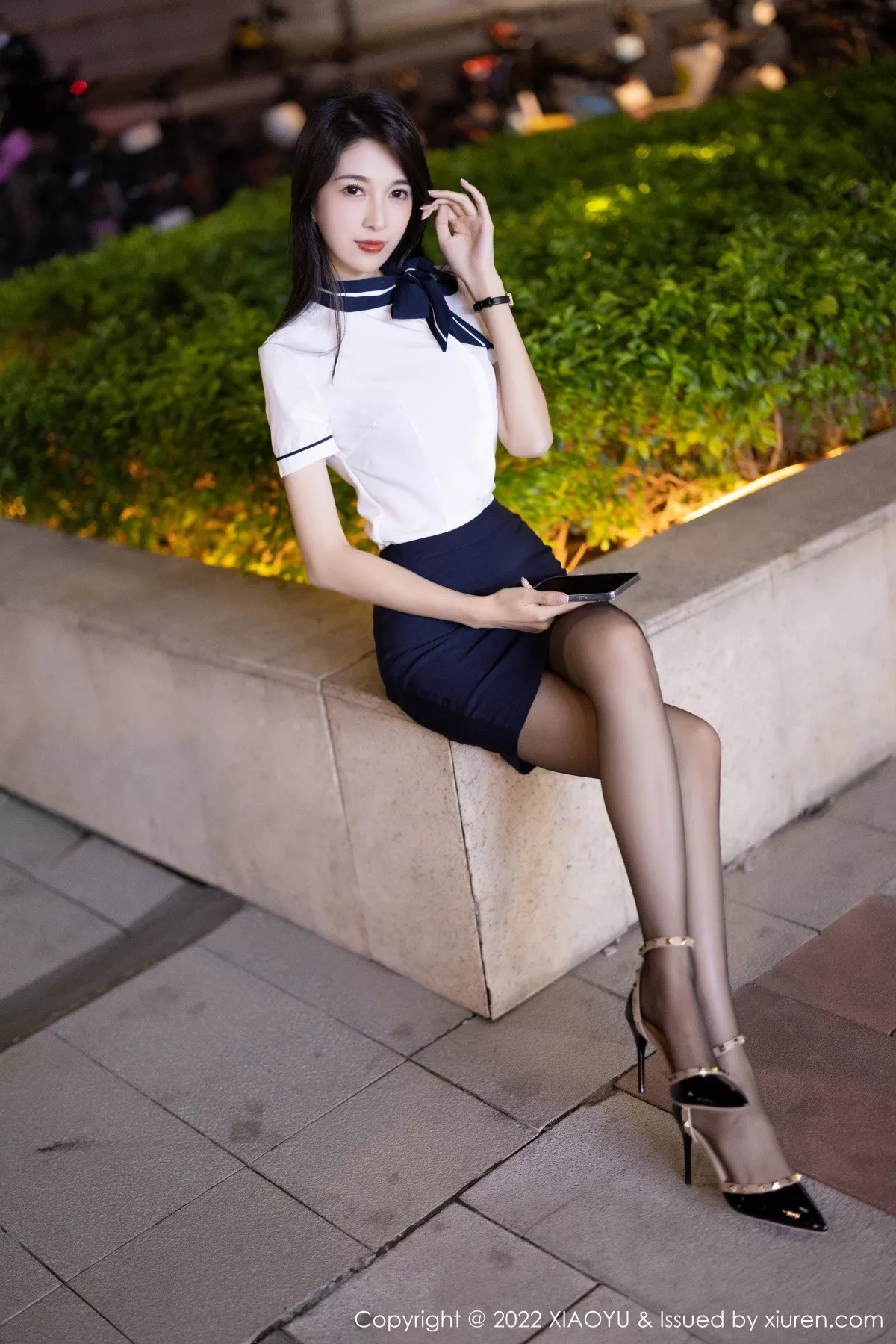 秀人集.com_[XiaoYu画语界]Vol.934_模特林乐一白色上衣配短裙半脱露蕾丝内衣配黑丝裤袜诱惑写真87P