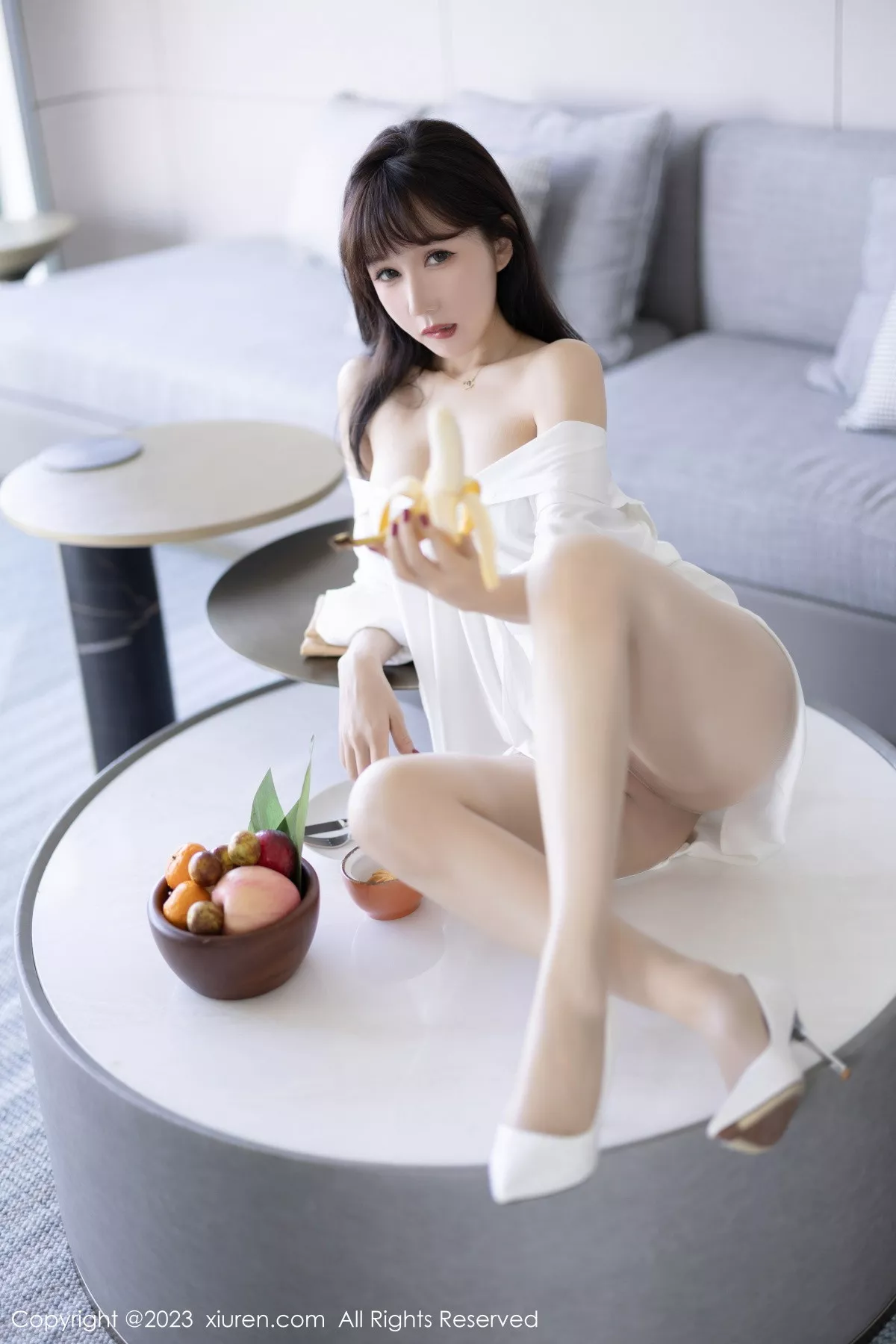 秀人集.com_[XiuRen秀人网]No.6153_模特波巧酱海南岛旅拍性感白T配原色丝袜秀曼妙身姿诱惑写真82P