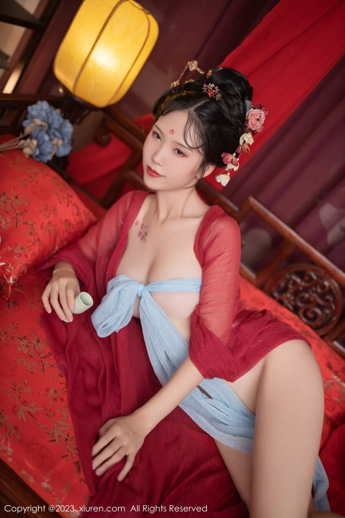 秀人集.com_[XiuRen秀人网]No.6154_模特利世歌姬角色扮演性感红色古装服低胸秀完美身材诱惑写真71P