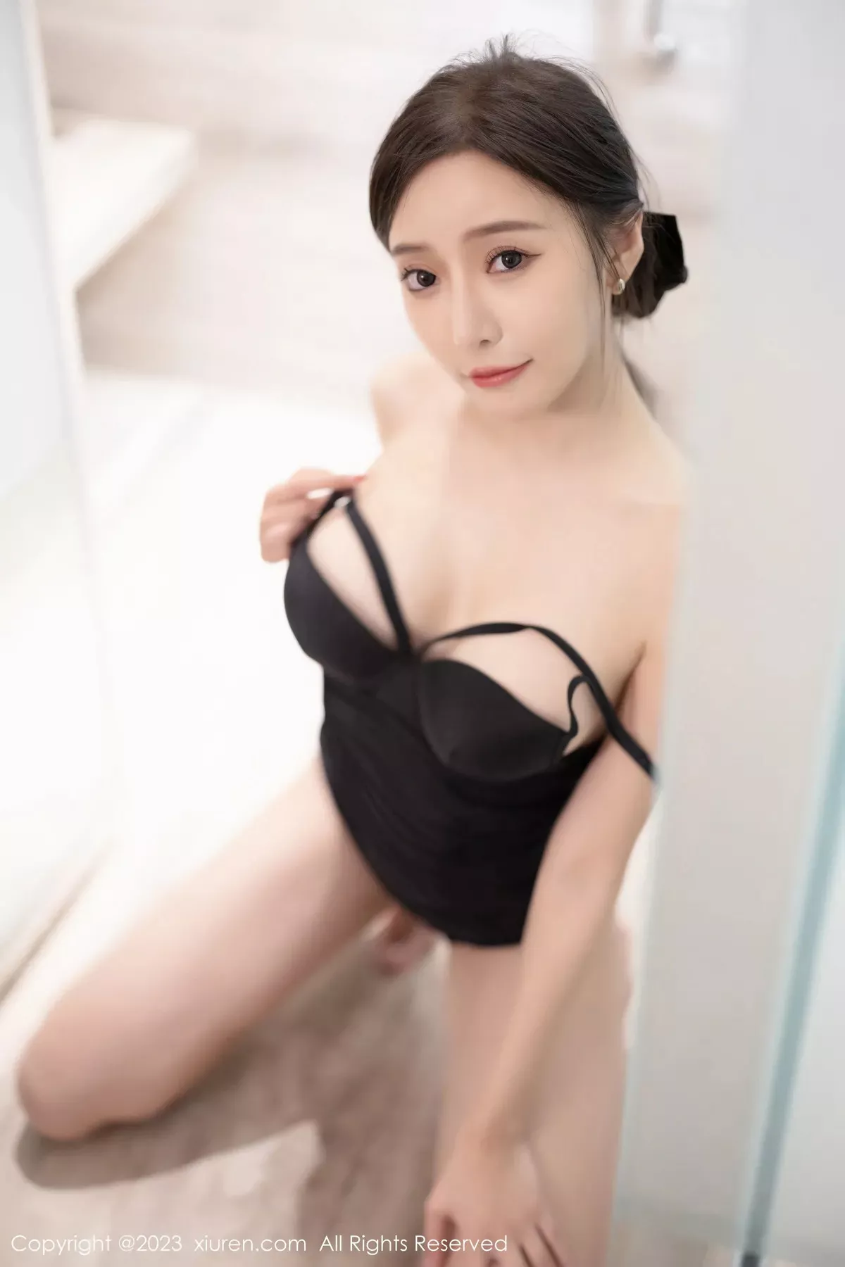秀人集.com_[XiuRen秀人网]No.6222_女神王馨瑶yanni海南岛旅拍性感黑色泳装秀丰满身材迷人写真84P