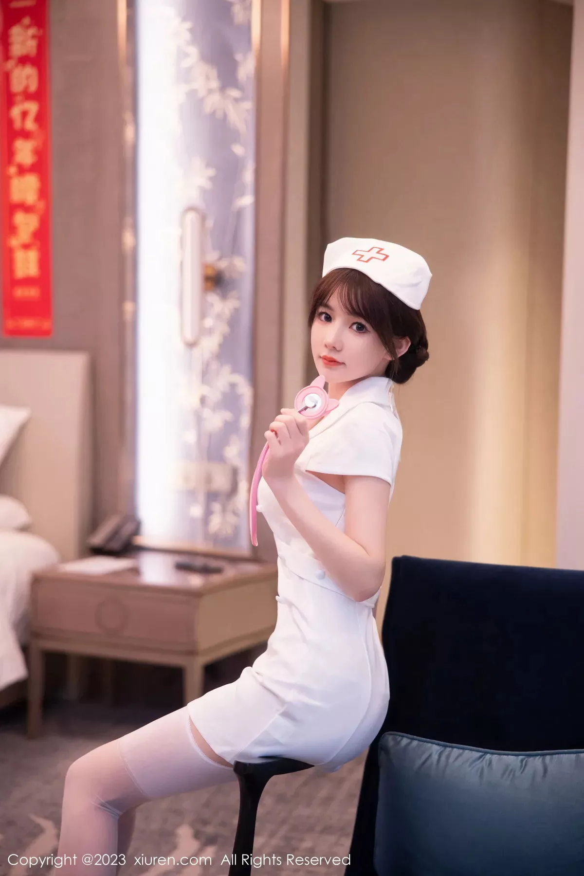 秀人集.com_[XiuRen秀人网]No.6221_模特婠婠么性感白色情趣护士服配白丝吊袜秀曼妙身姿绝美写真81P